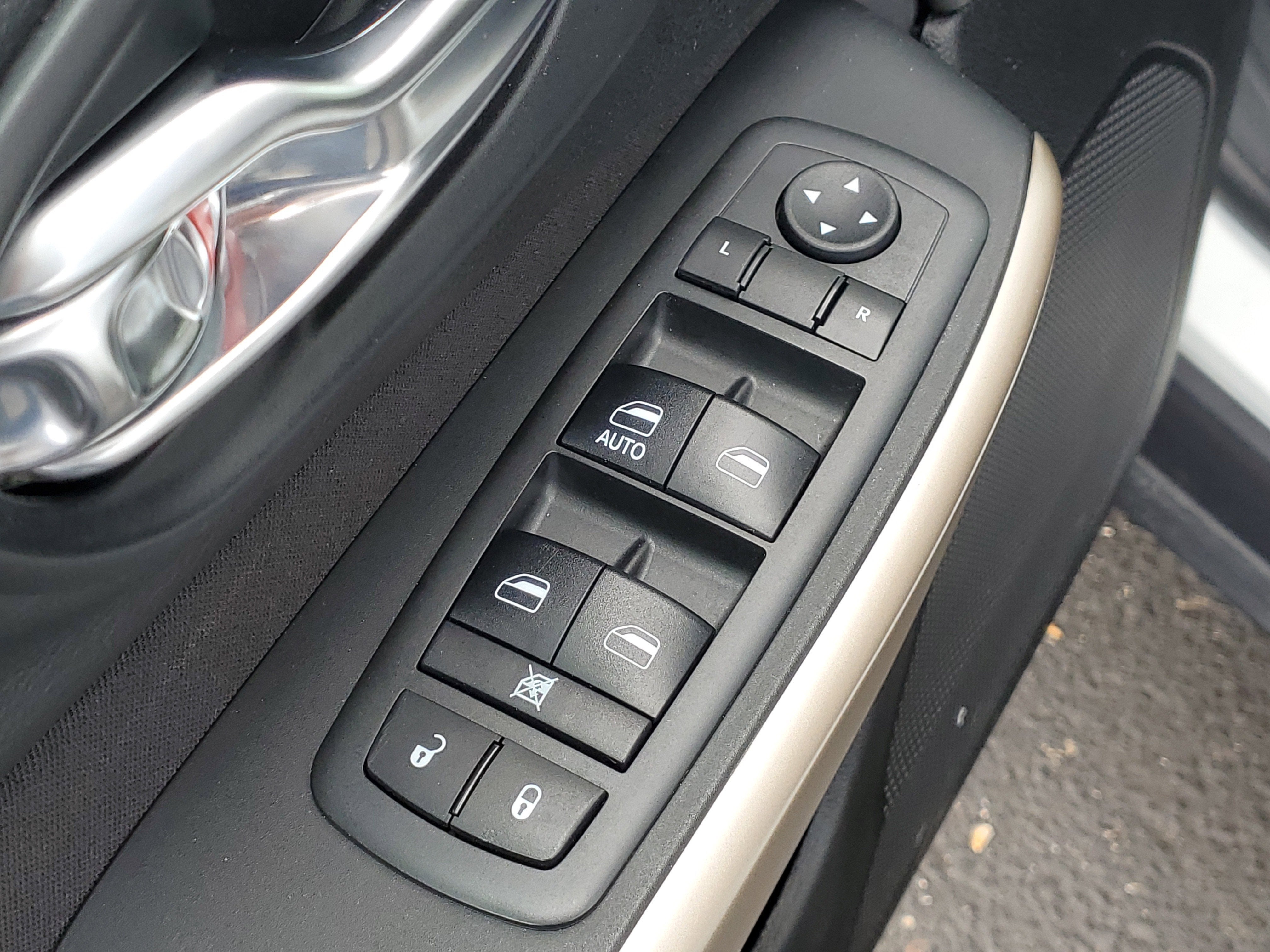 2017 Jeep Cherokee Altitude