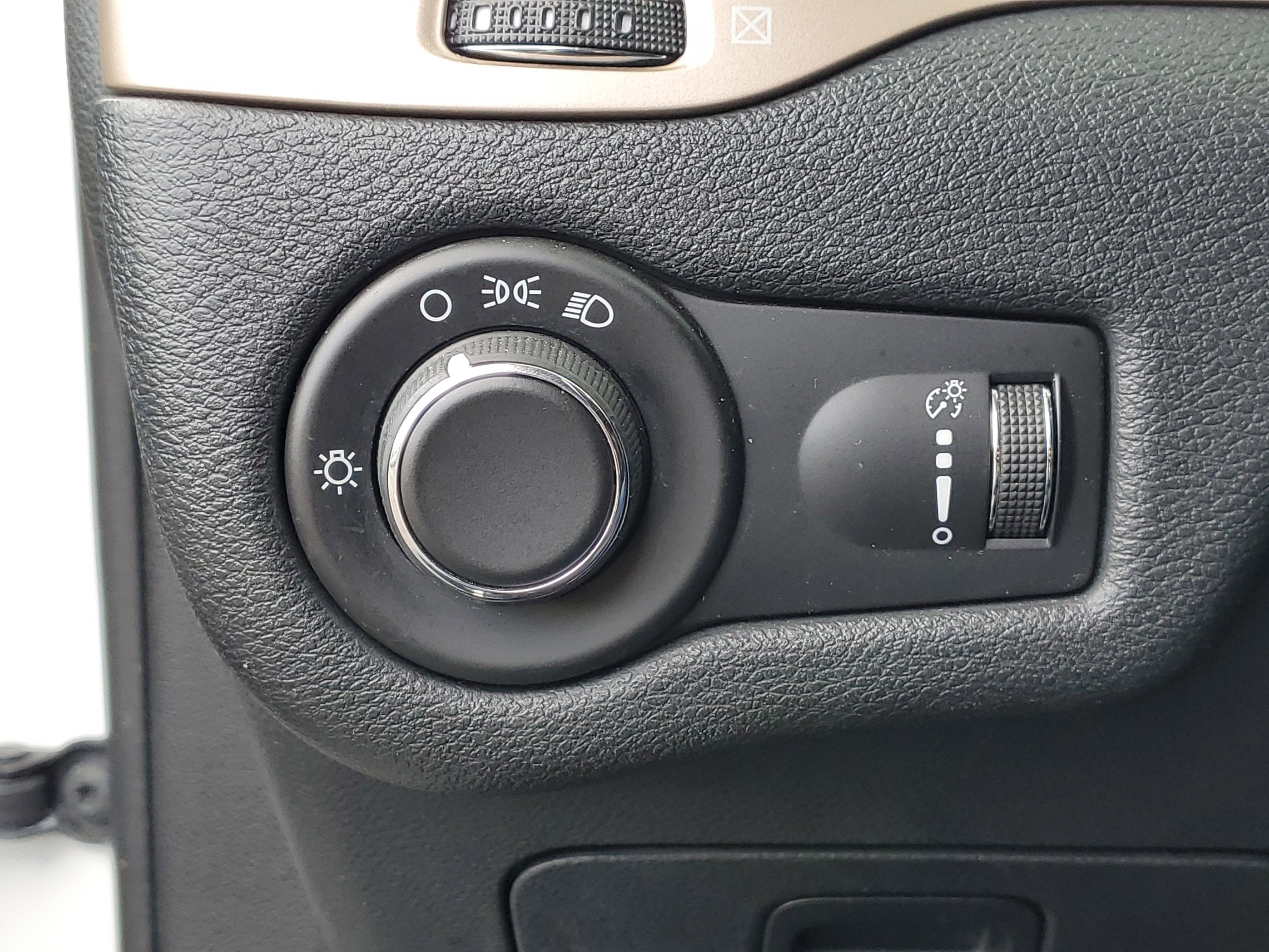 2017 Jeep Cherokee Altitude