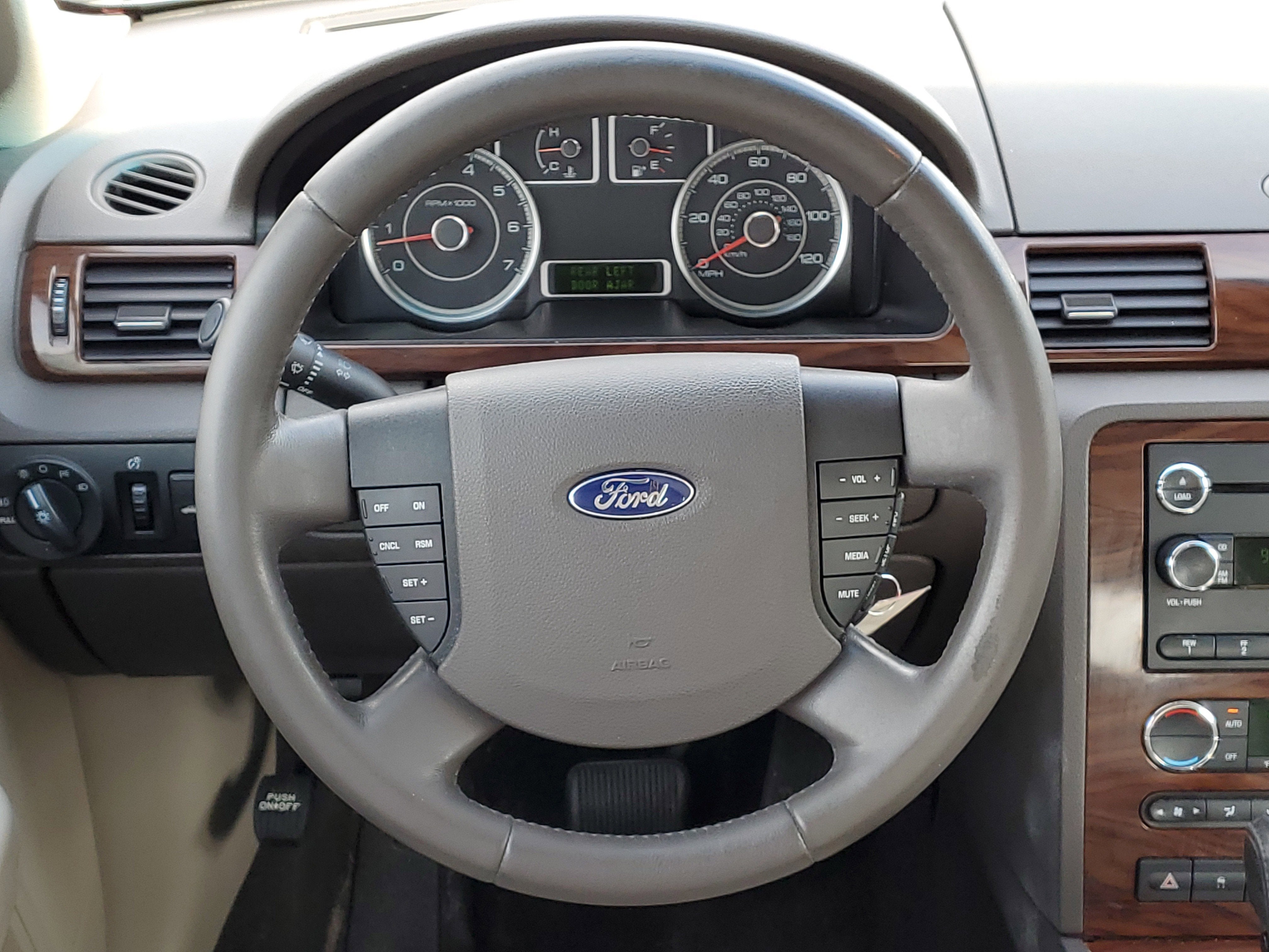 2008 Ford Taurus SEL