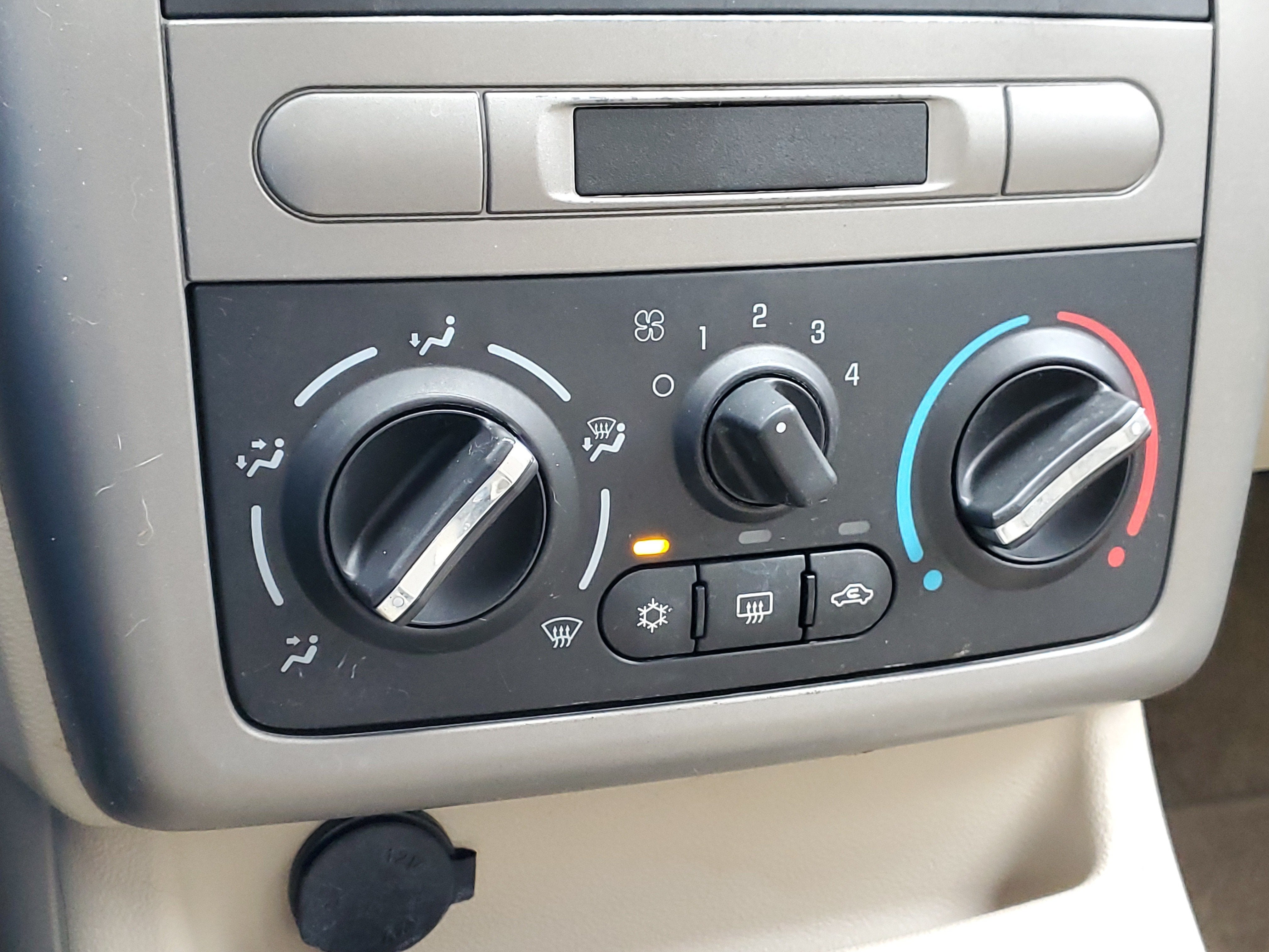 2005 Chevrolet Cobalt BASE