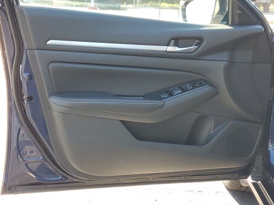 2024 Nissan Altima SR