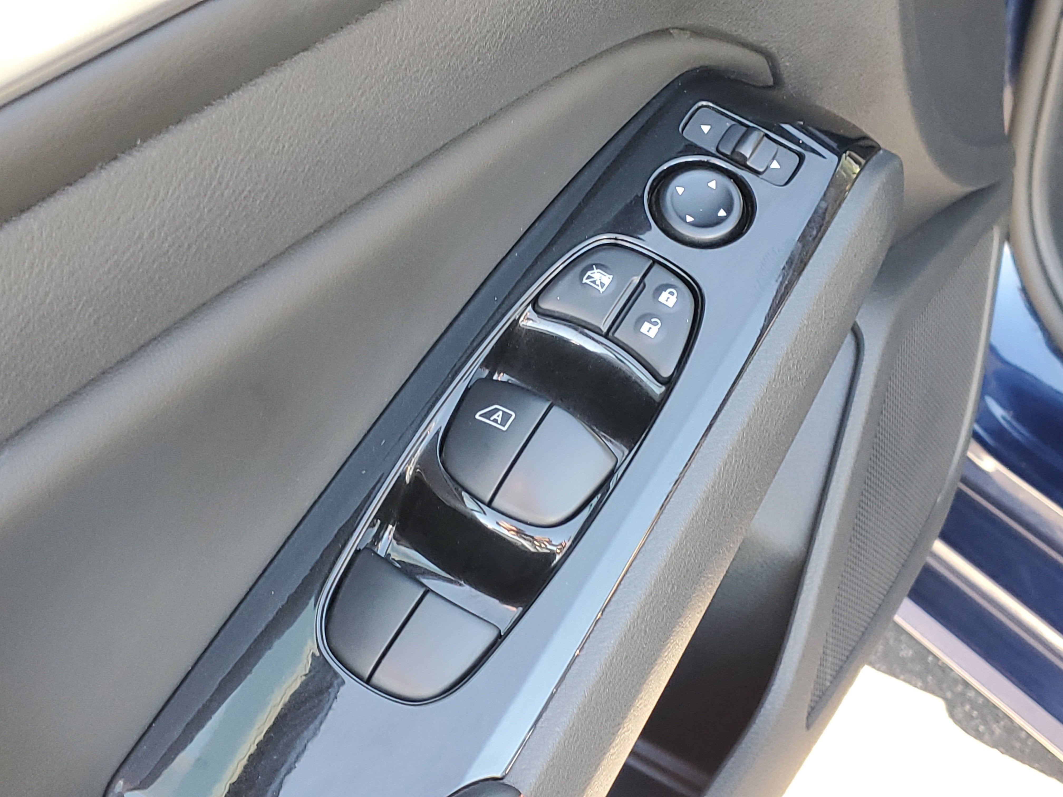 2024 Nissan Altima SR