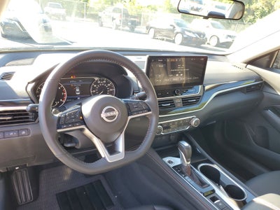 2024 Nissan Altima SR