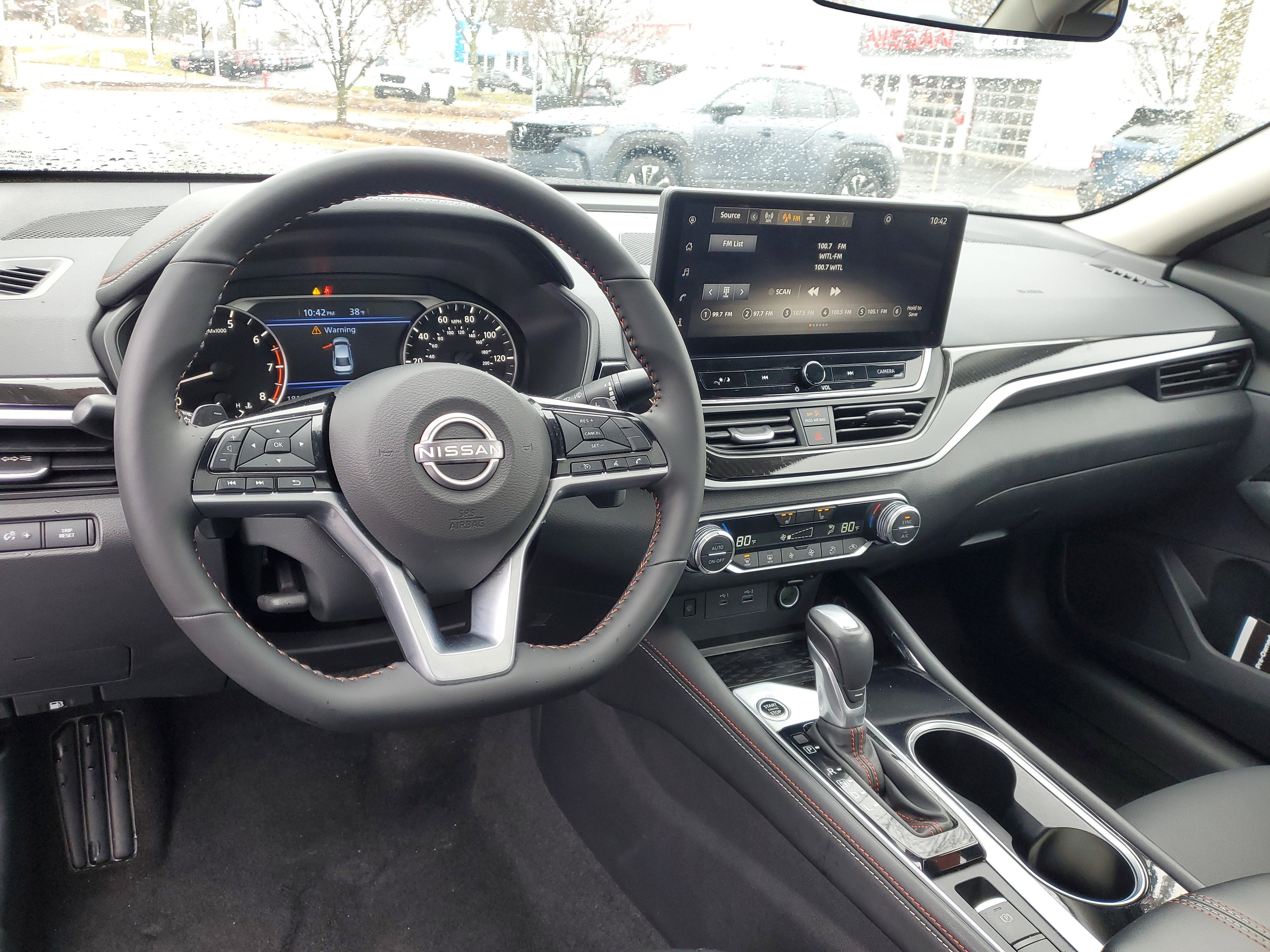 2025 Nissan Altima SR