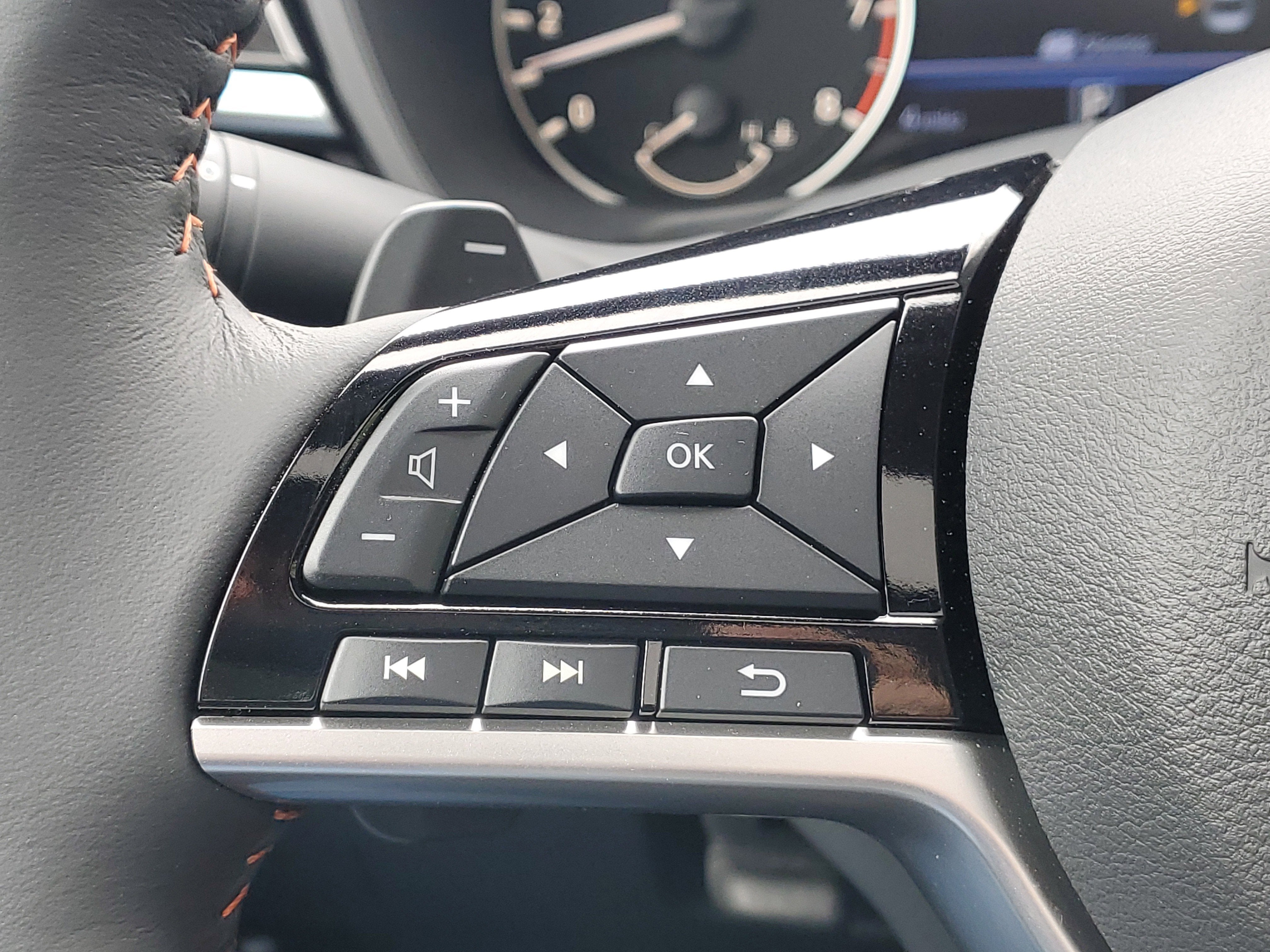 2026 Nissan Altima SR