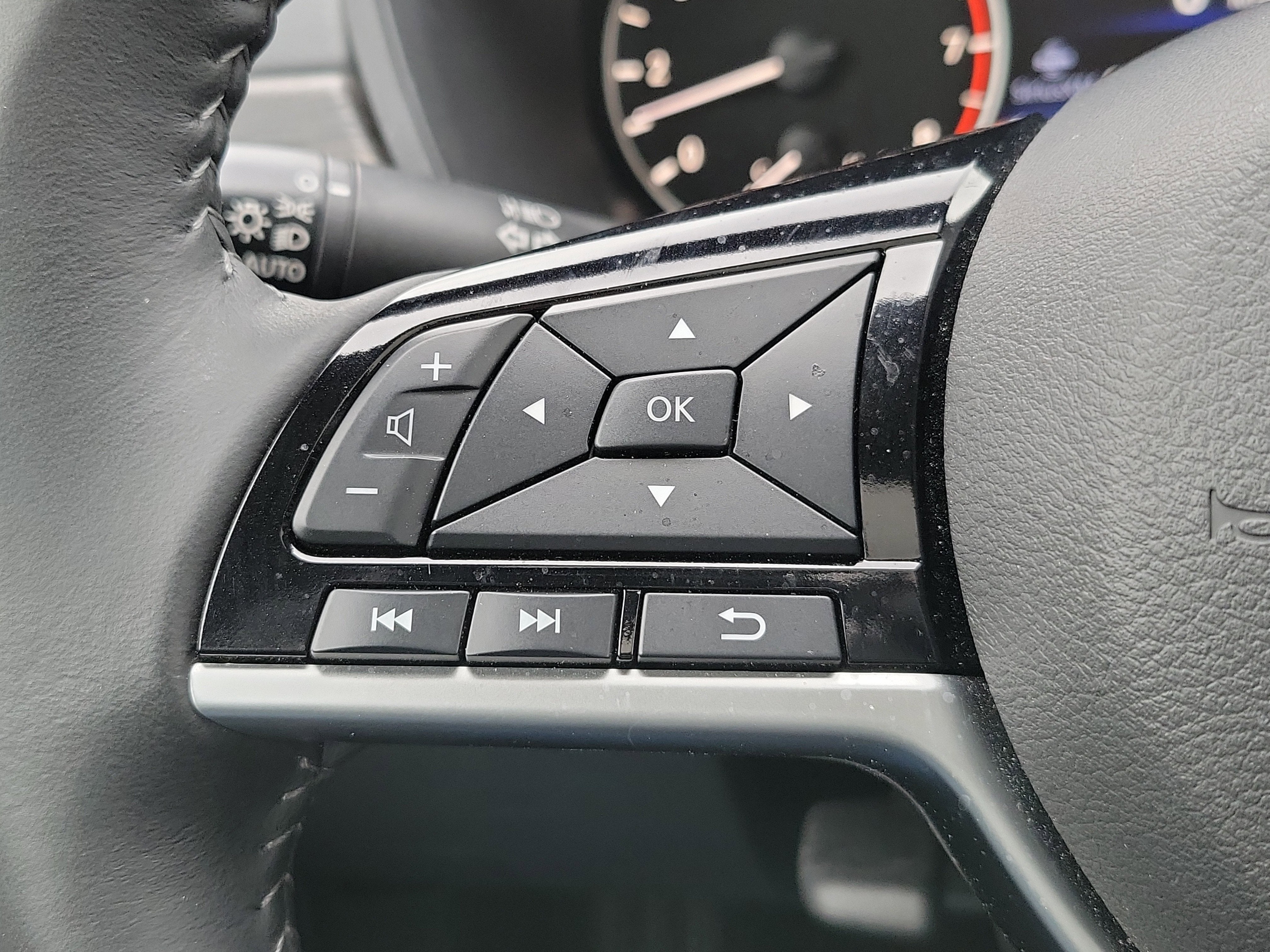 2023 Nissan Altima SV