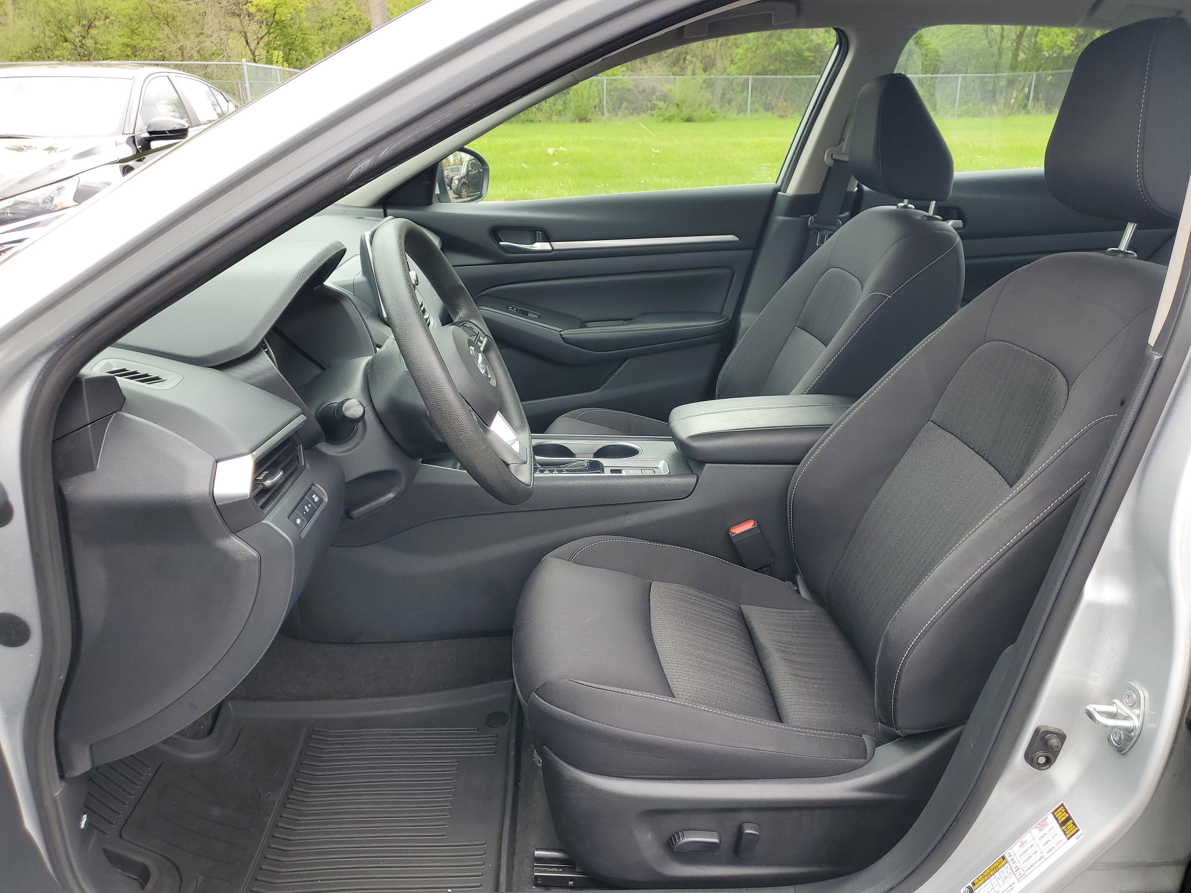 2022 Nissan Altima SV