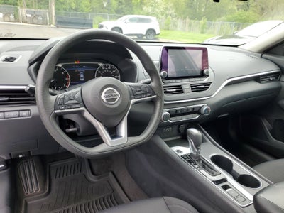 2022 Nissan Altima SV