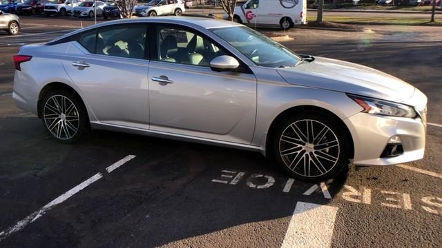 2021 Nissan Altima 2.5 Platinum