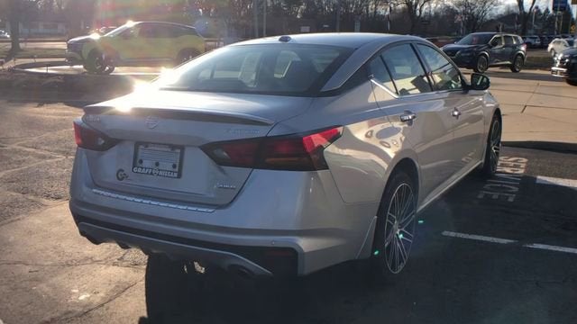 2021 Nissan Altima 2.5 Platinum