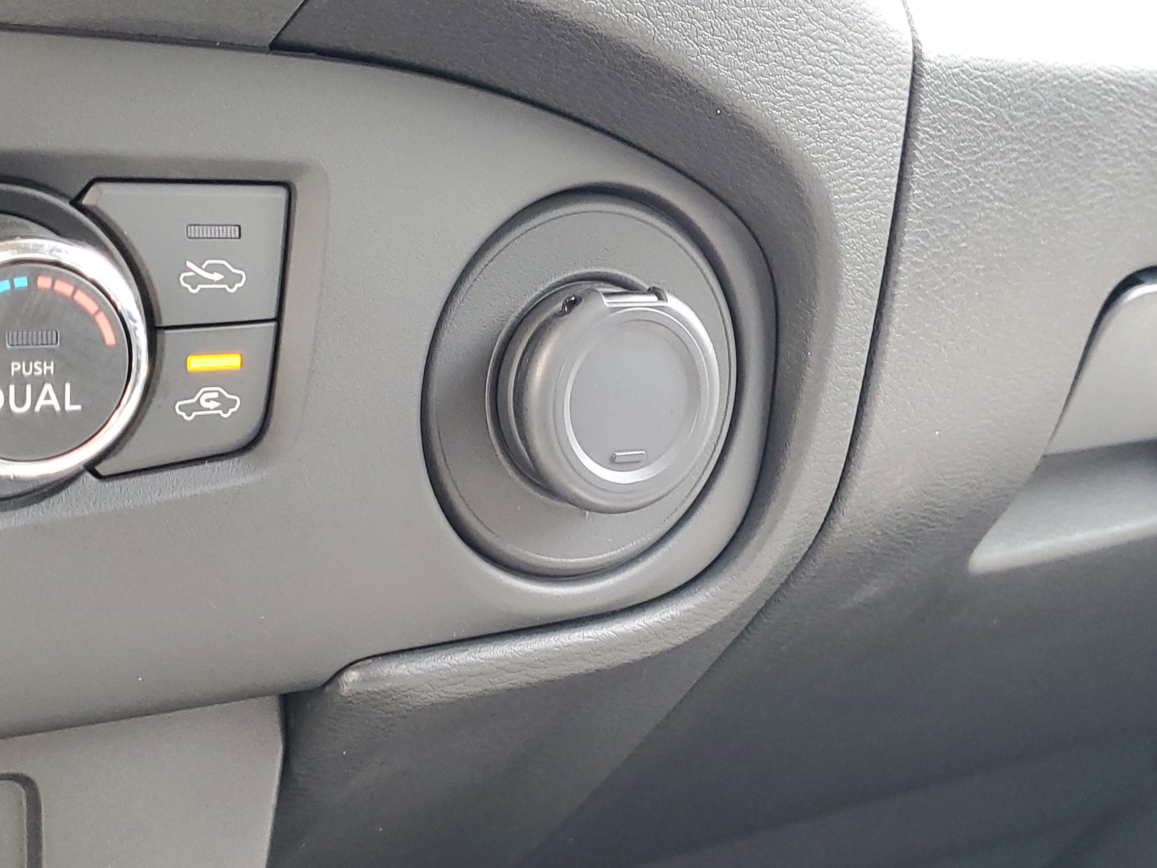 2024 Nissan Frontier King Cab® SV
