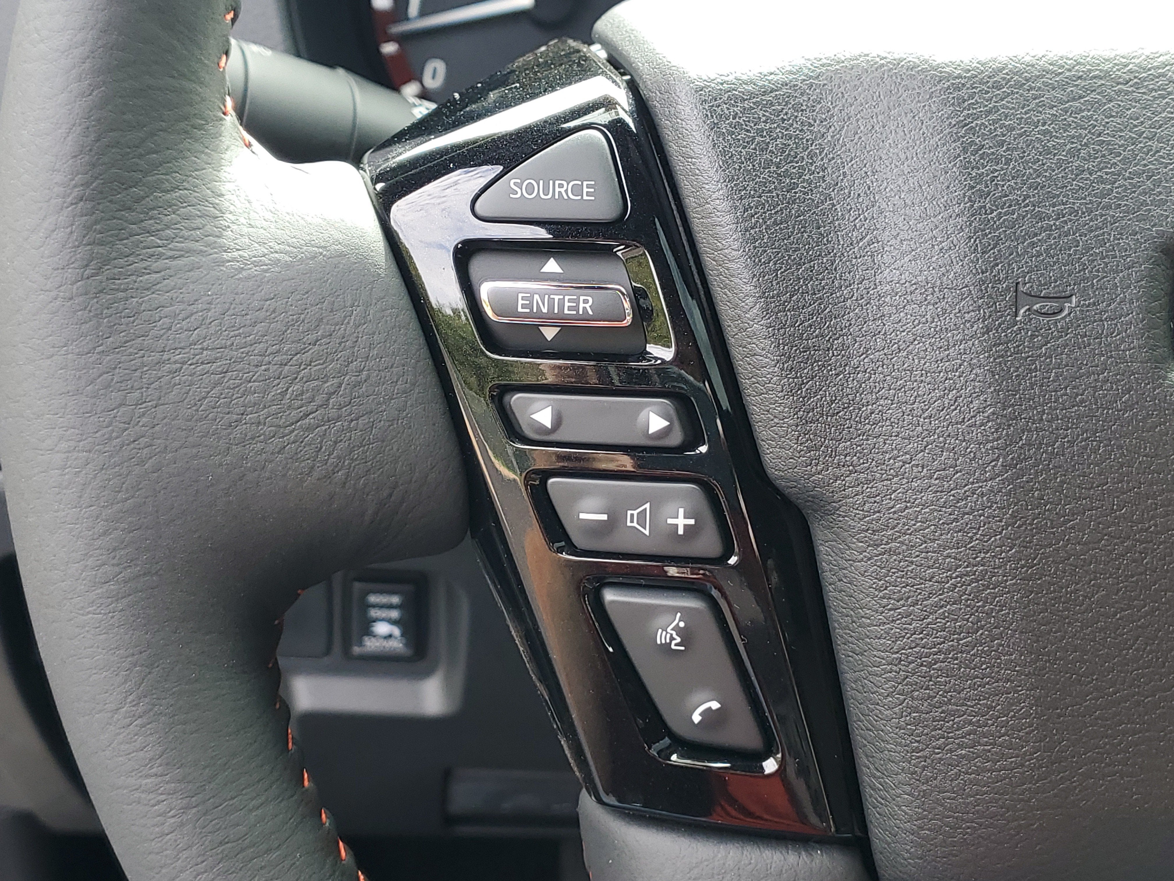 2027 Nissan Frontier Crew Cab PRO-4X®