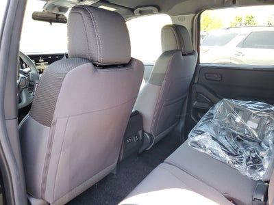 2026 Nissan Frontier Crew Cab SV