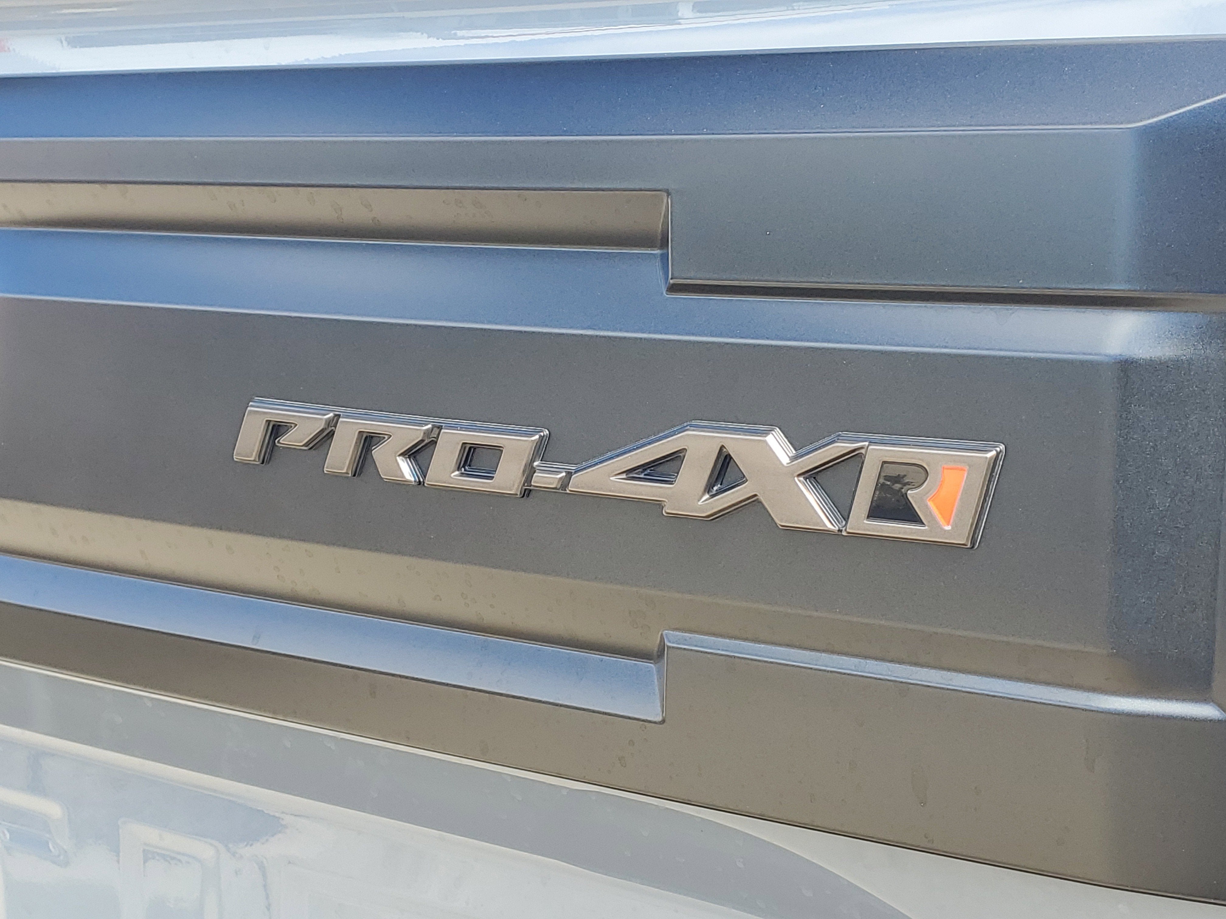 2026 Nissan Frontier PRO-4X w/R Package