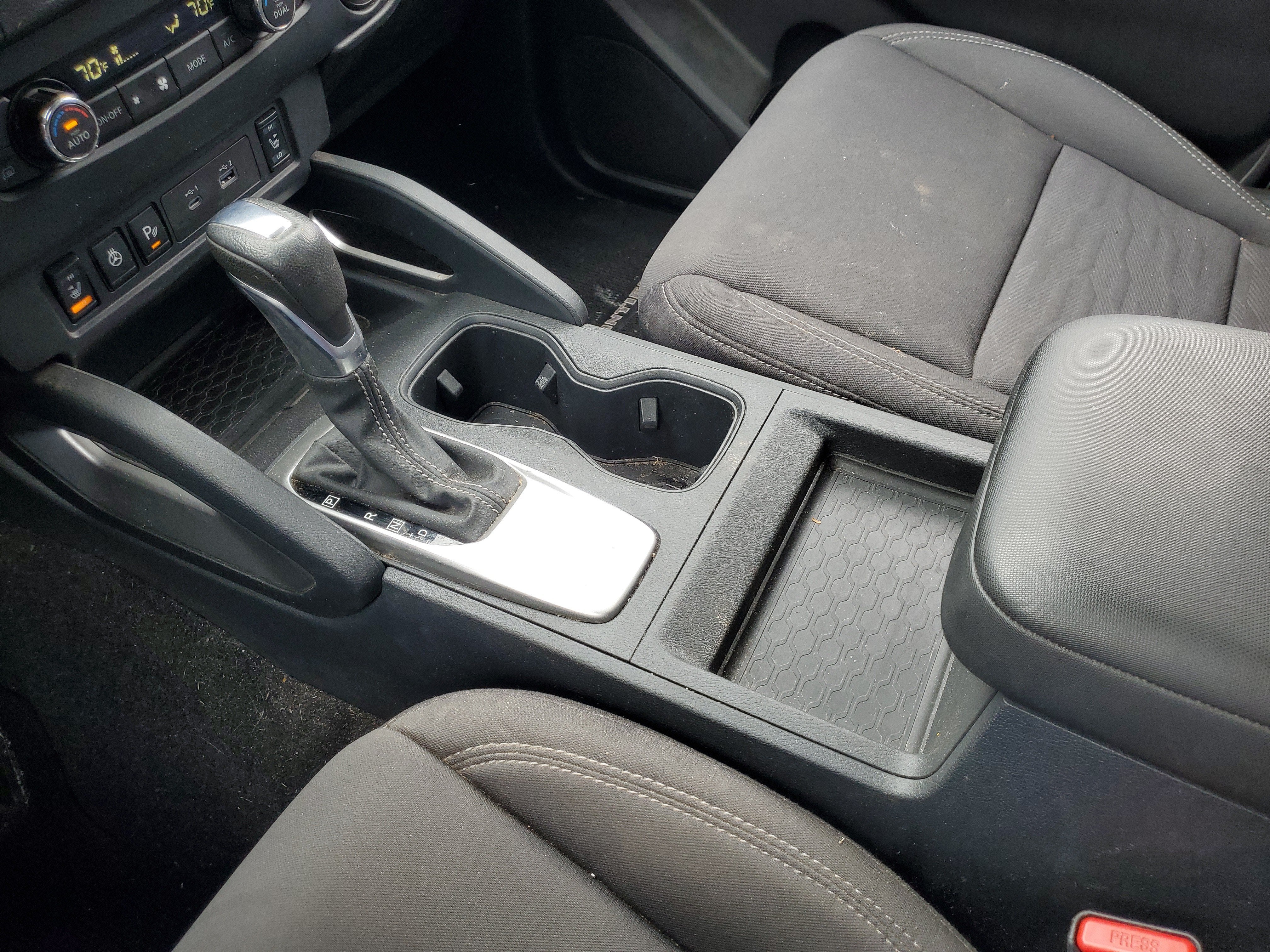 2022 Nissan Frontier Crew Cab SV