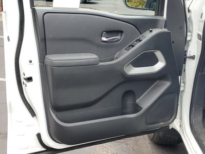 2022 Nissan Frontier Crew Cab SV