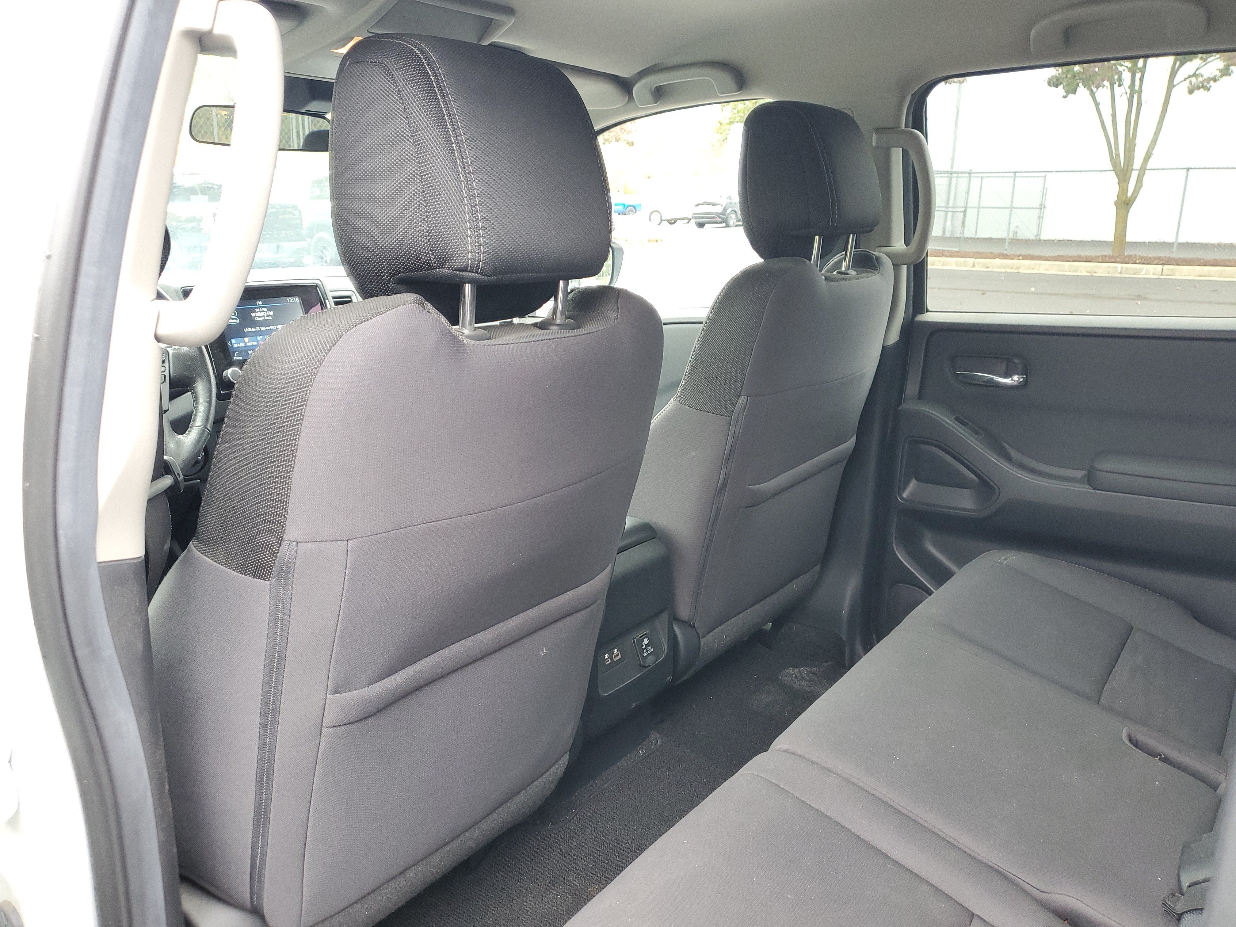 2022 Nissan Frontier Crew Cab SV
