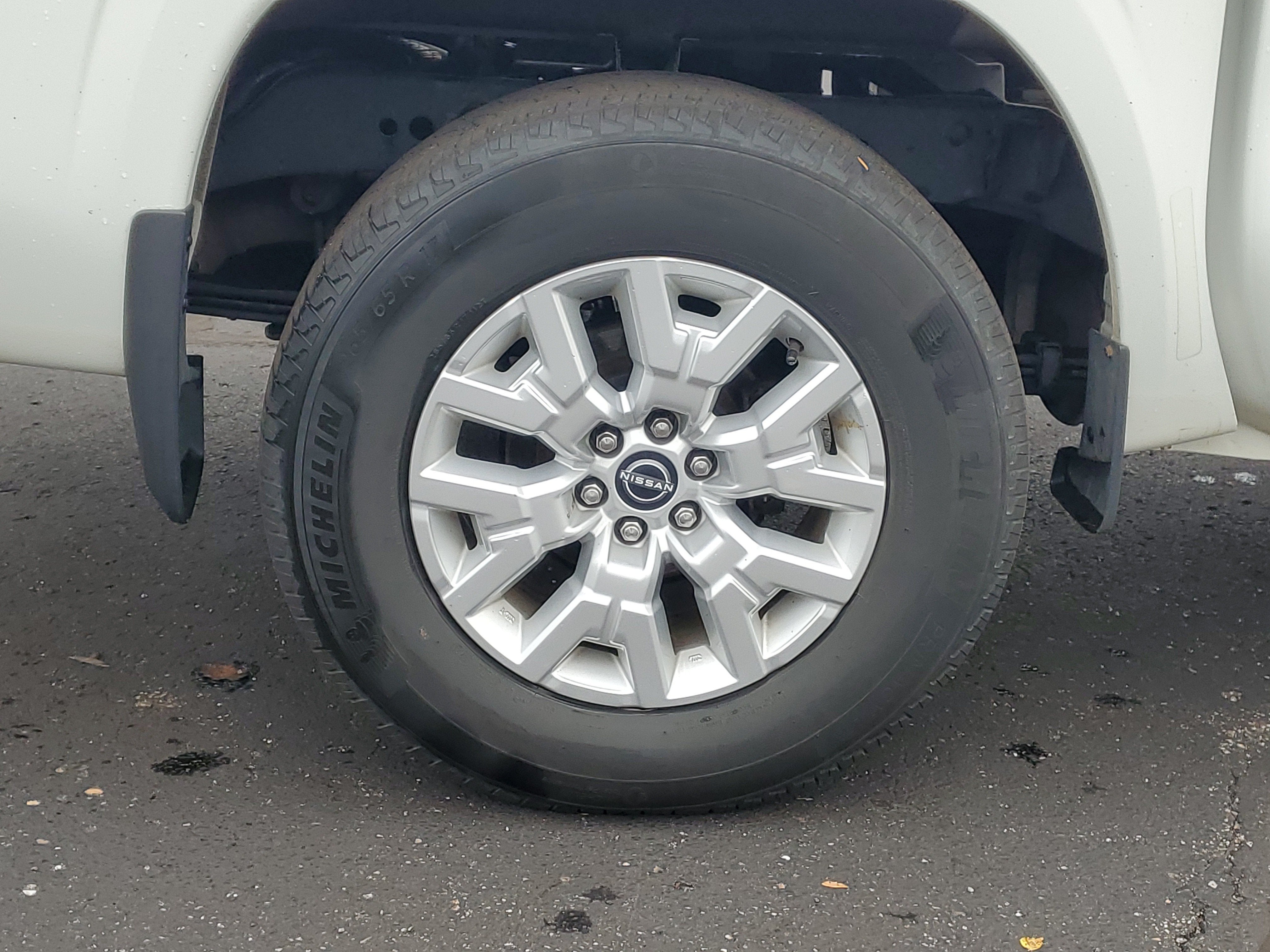 2022 Nissan Frontier Crew Cab SV