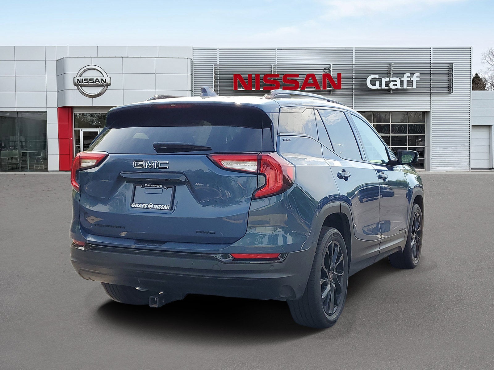 2024 GMC Terrain SLT