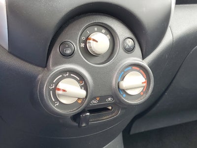 2014 Nissan Versa SV