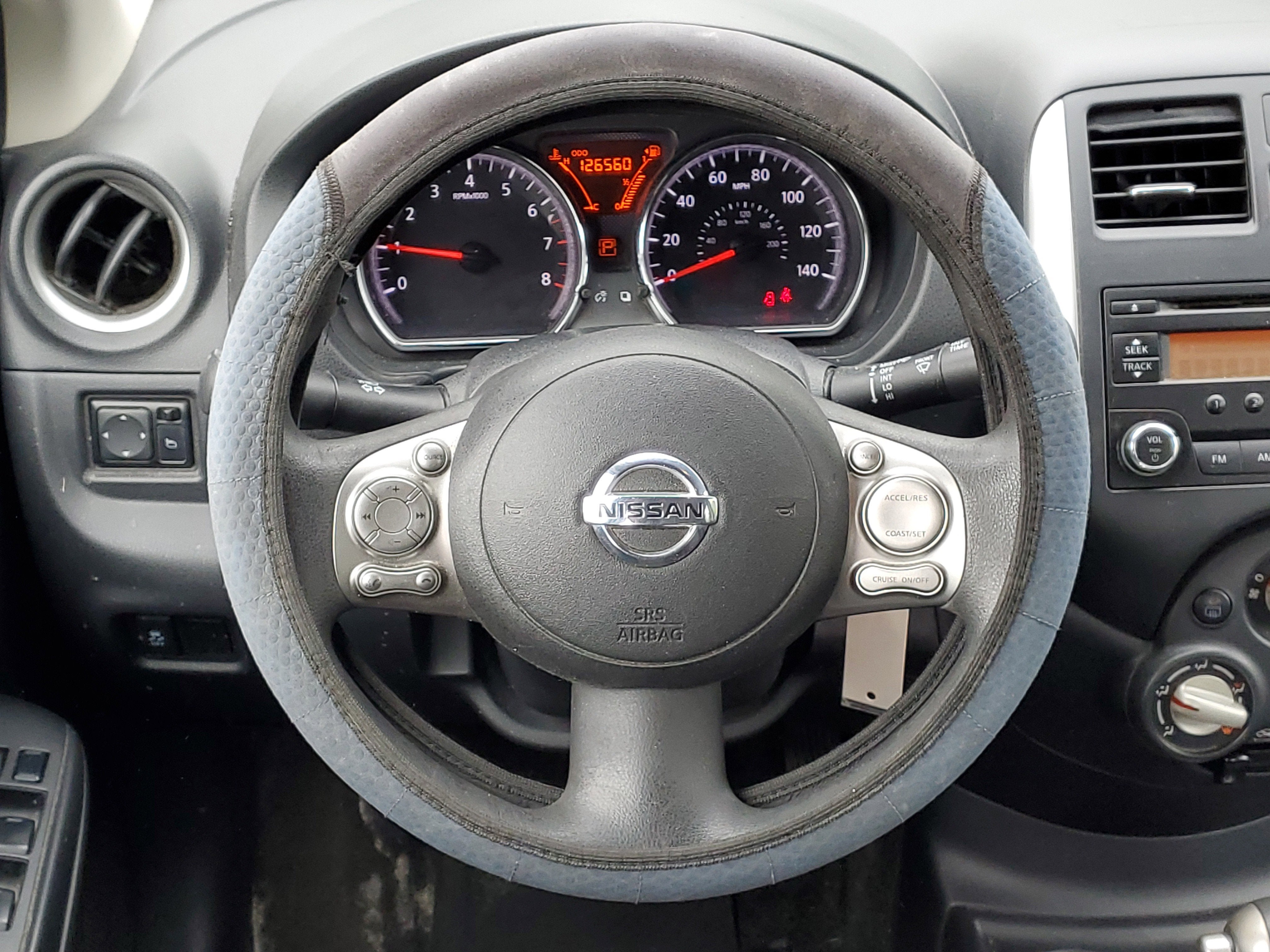 2014 Nissan Versa SV