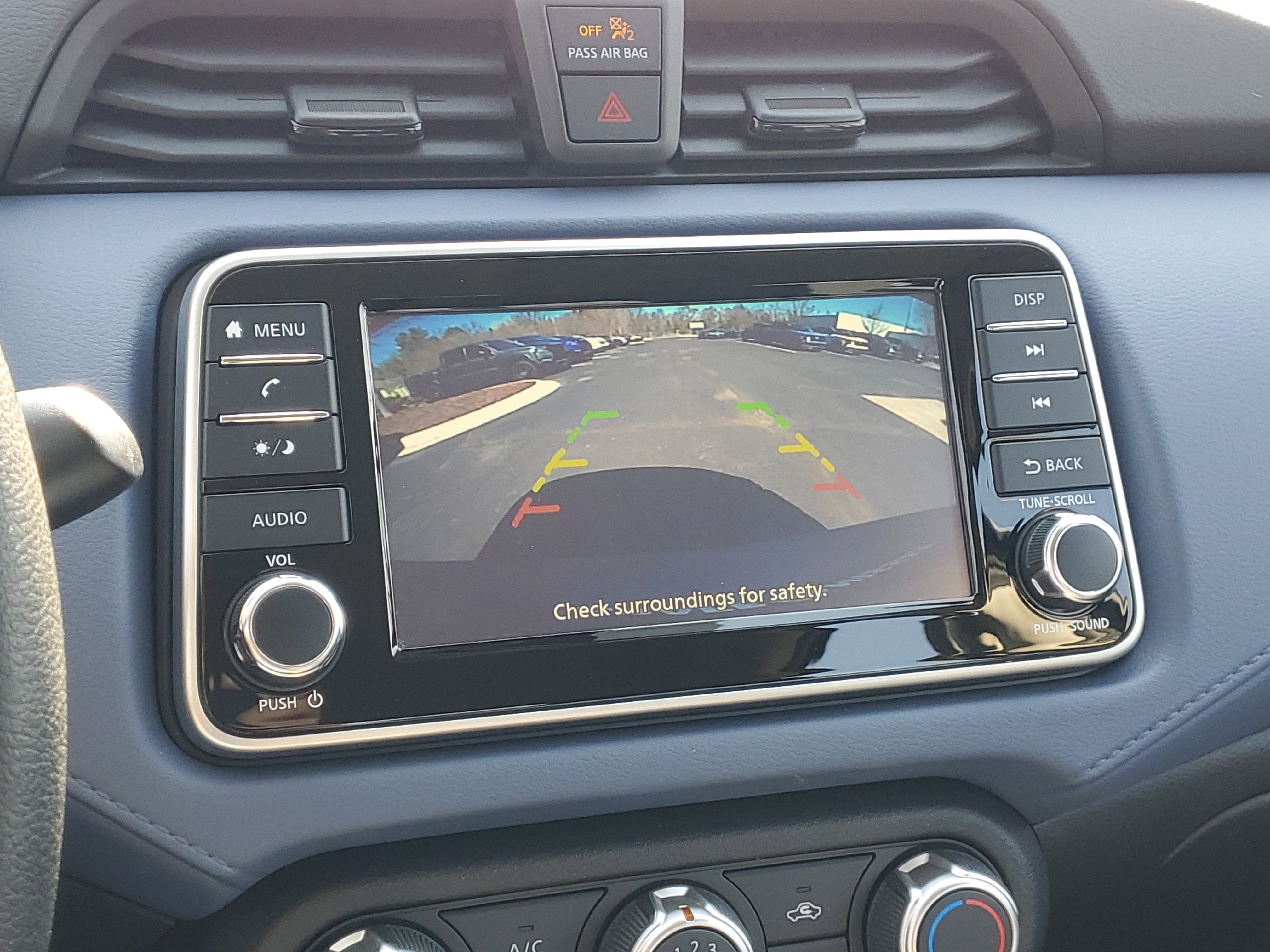 2023 Nissan Versa SV