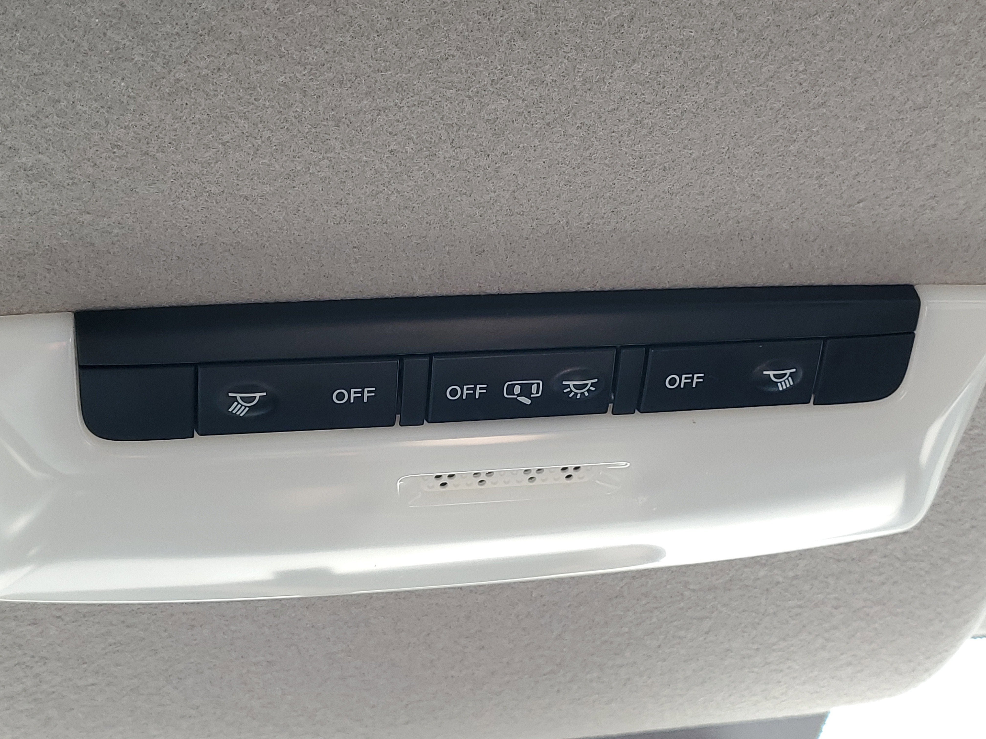 2023 Nissan Versa SV