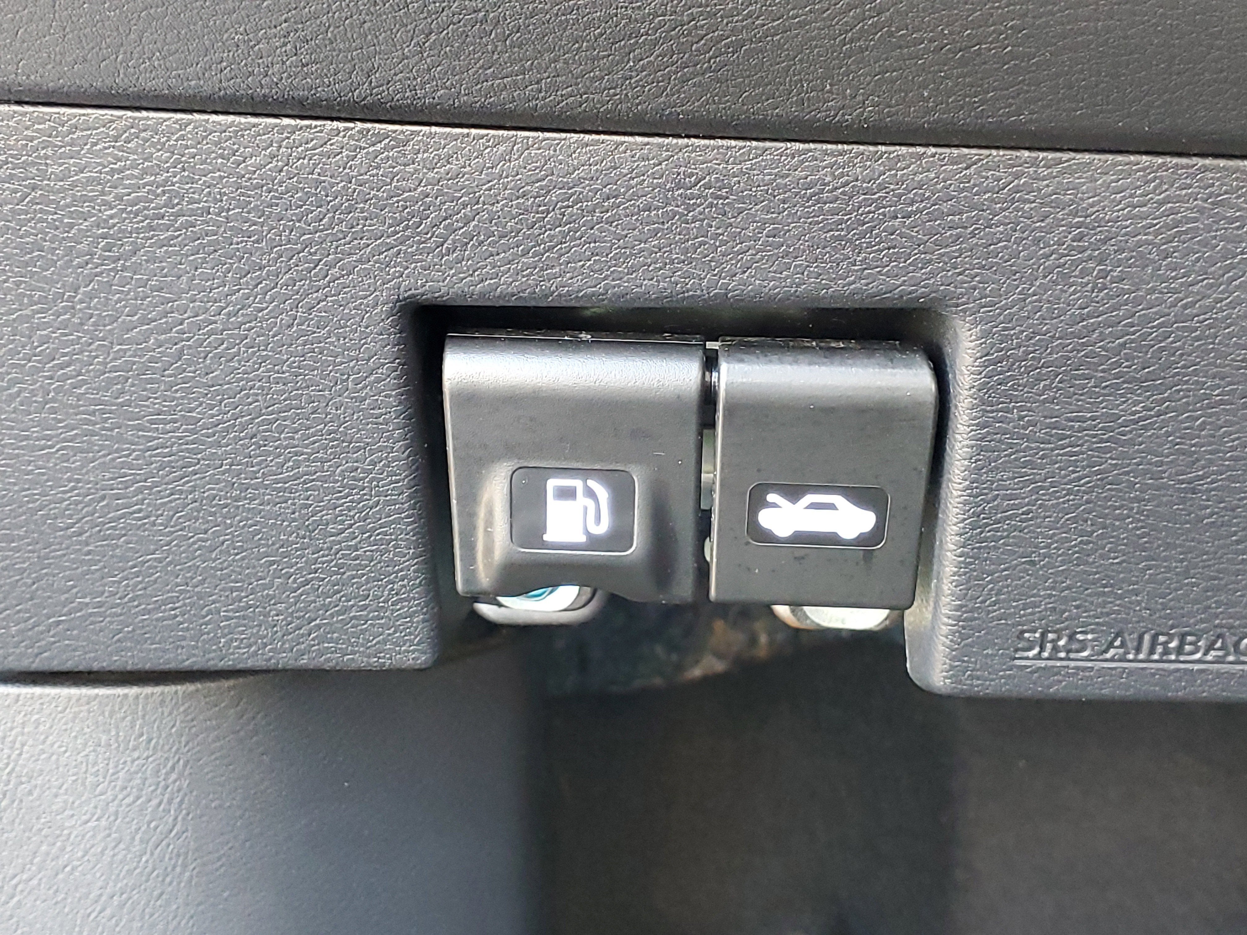 2023 Nissan Versa SV