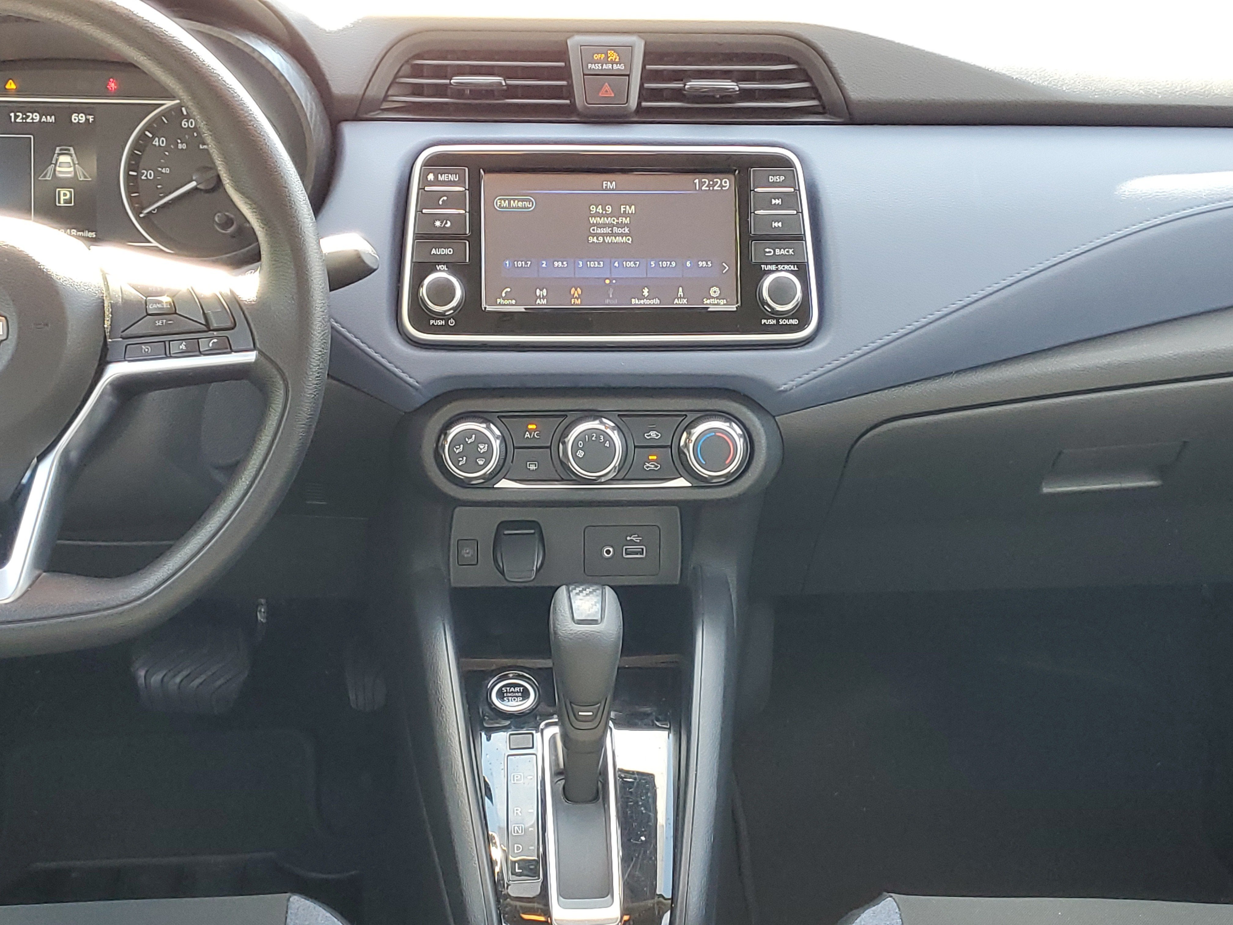 2024 Nissan Versa SV