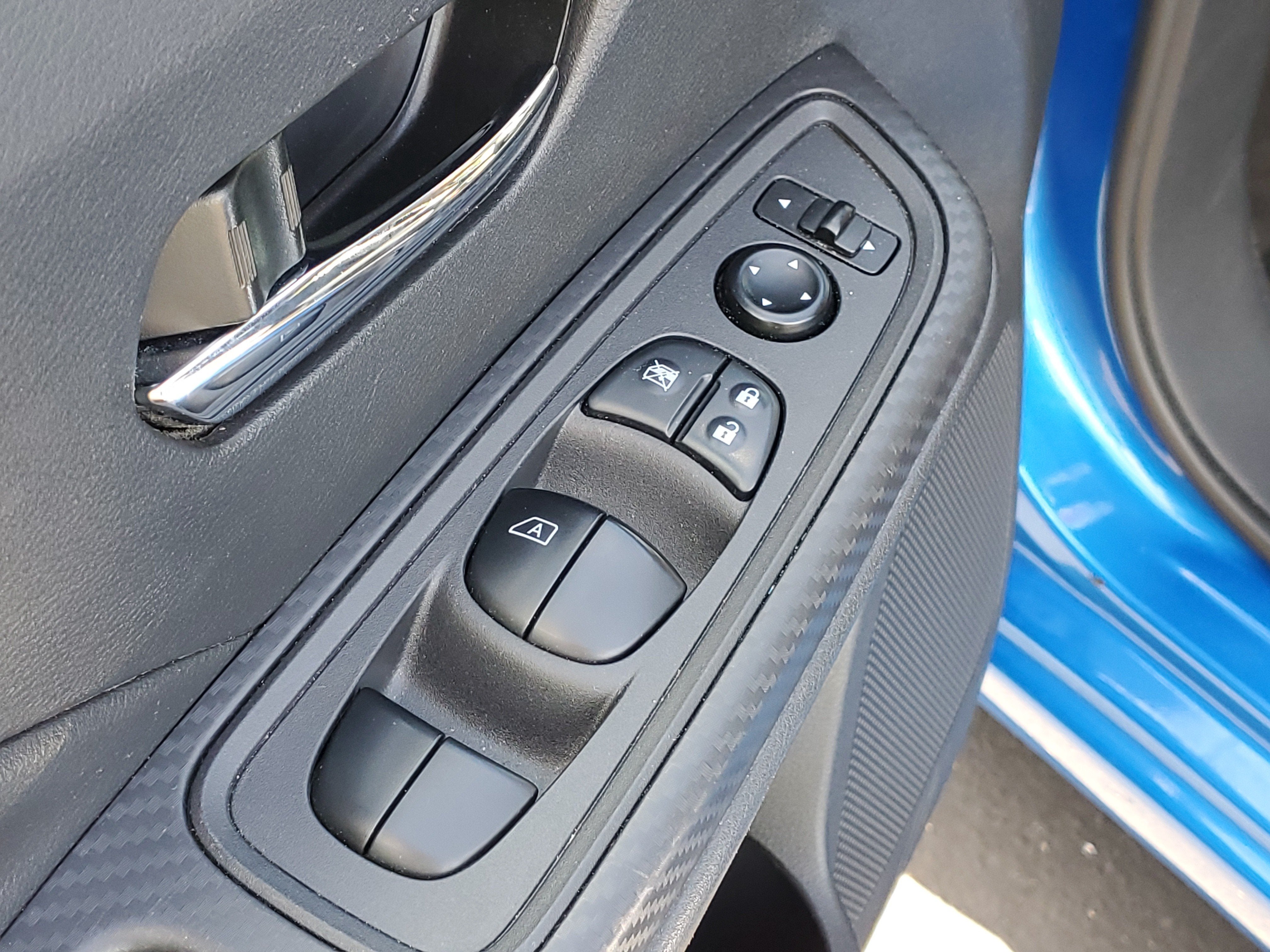 2024 Nissan Versa SV