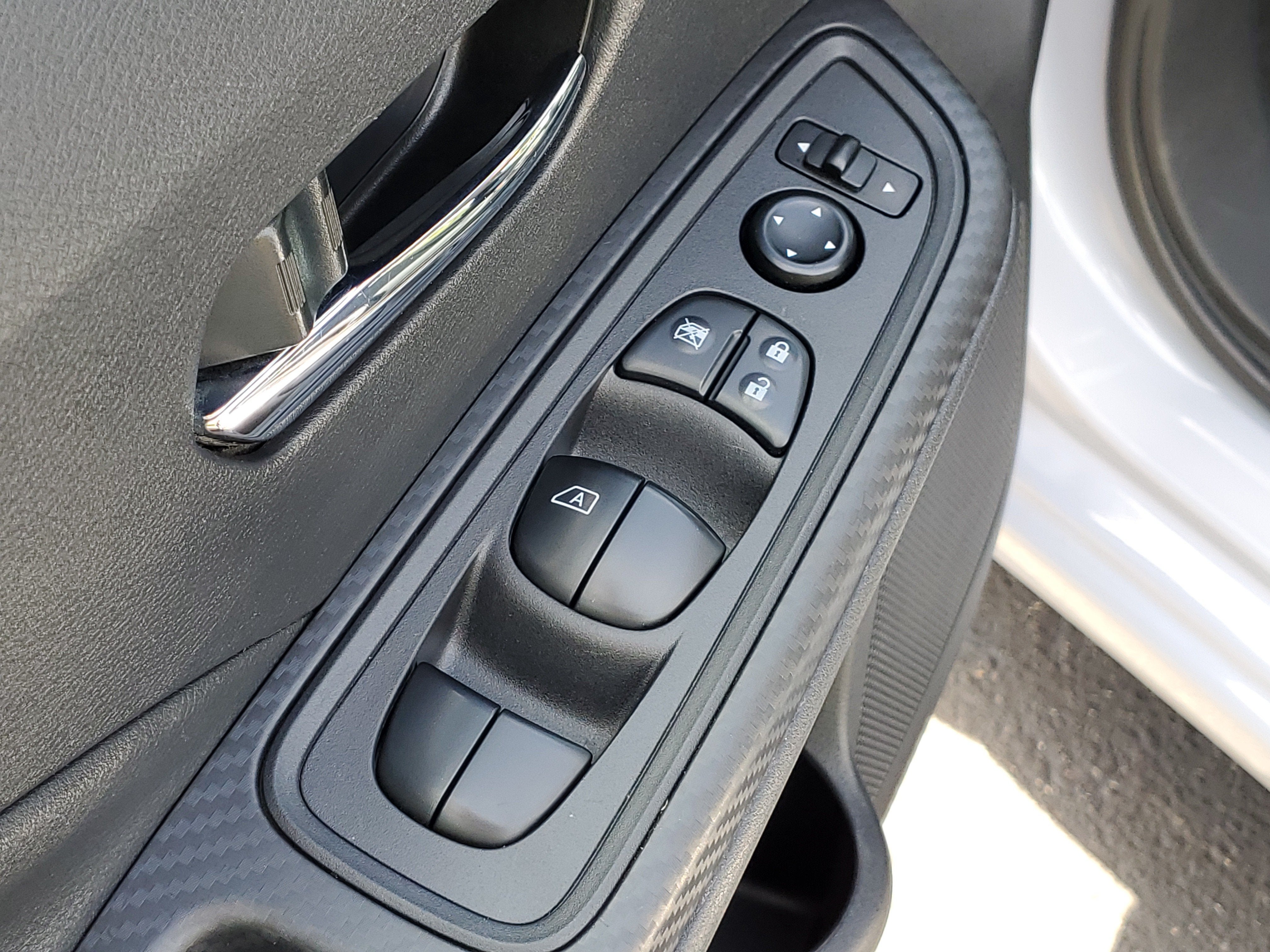 2024 Nissan Versa SV