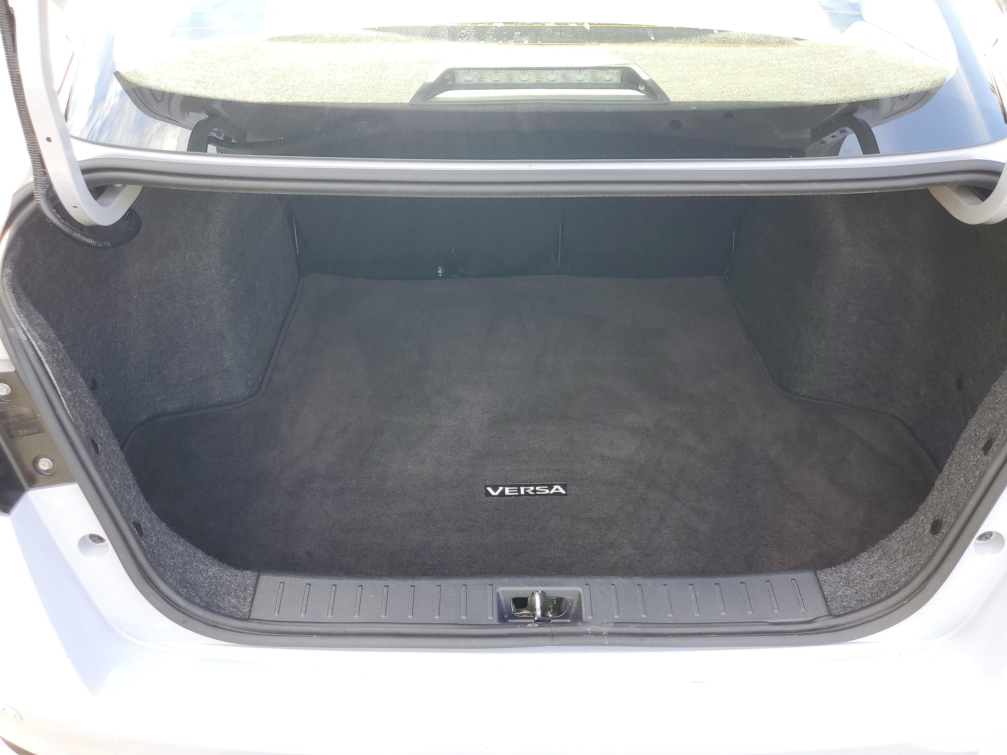 2024 Nissan Versa SV