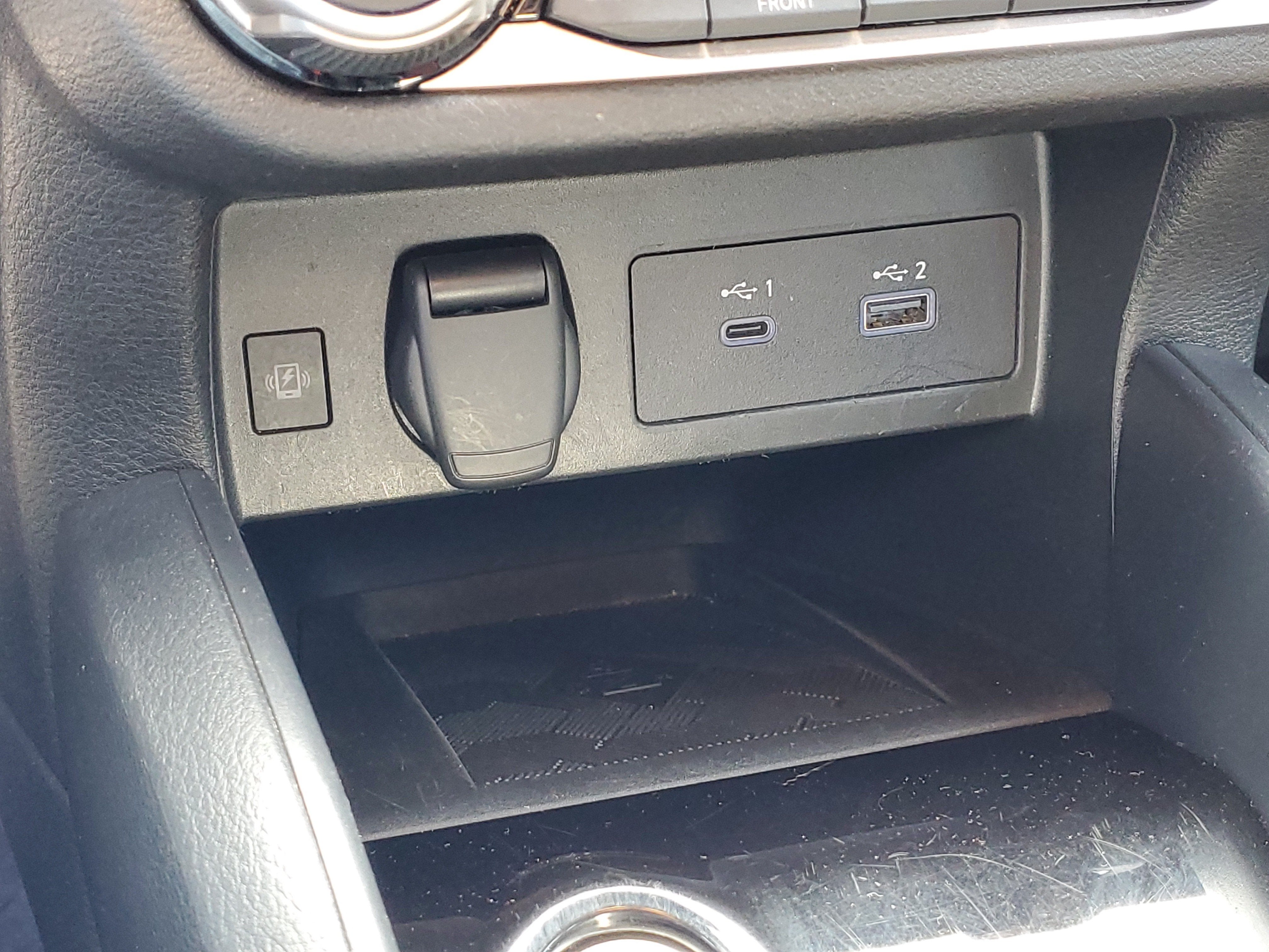 2024 Nissan Versa SR