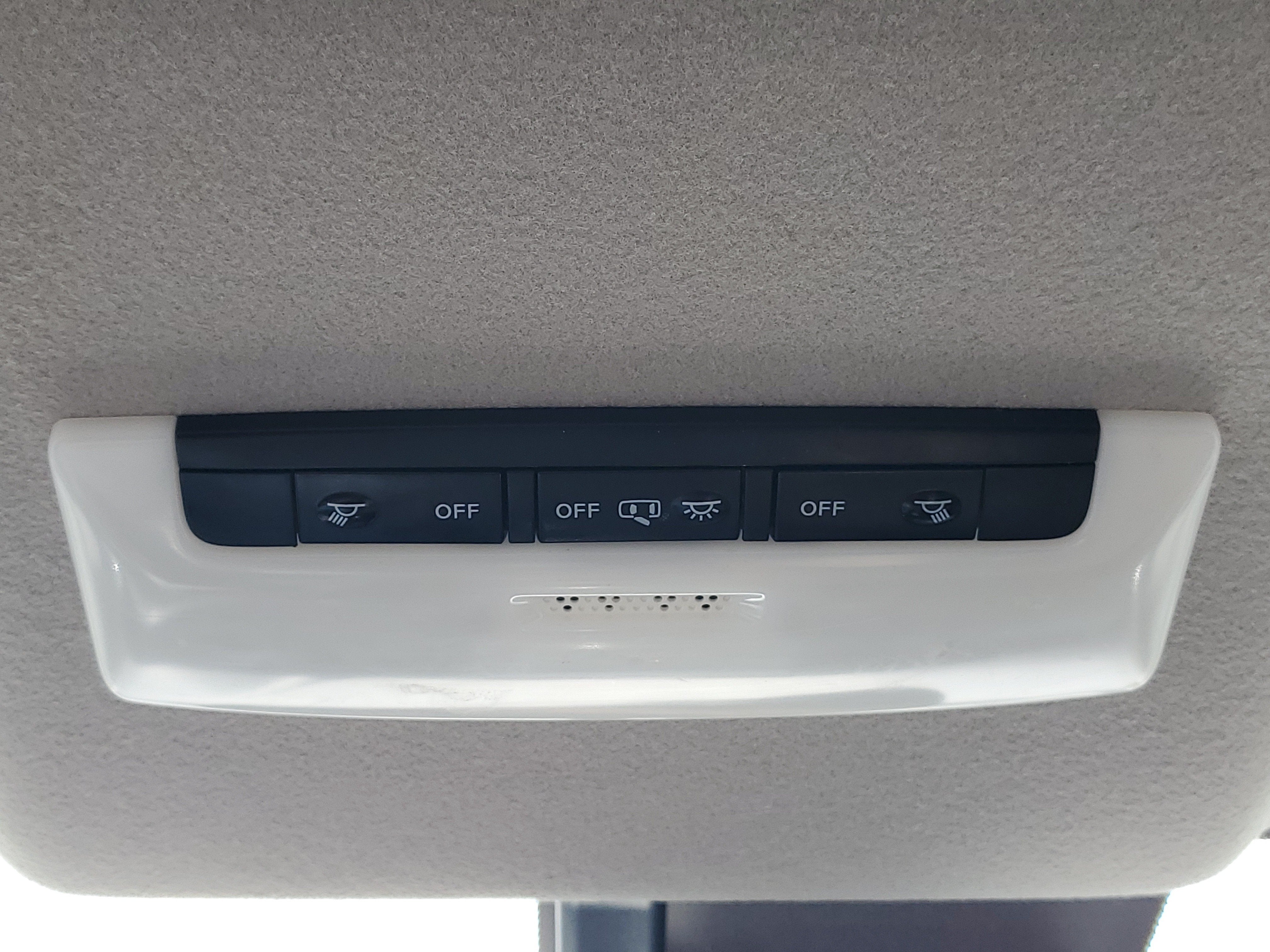 2024 Nissan Versa SR