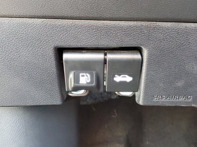 2024 Nissan Versa SR