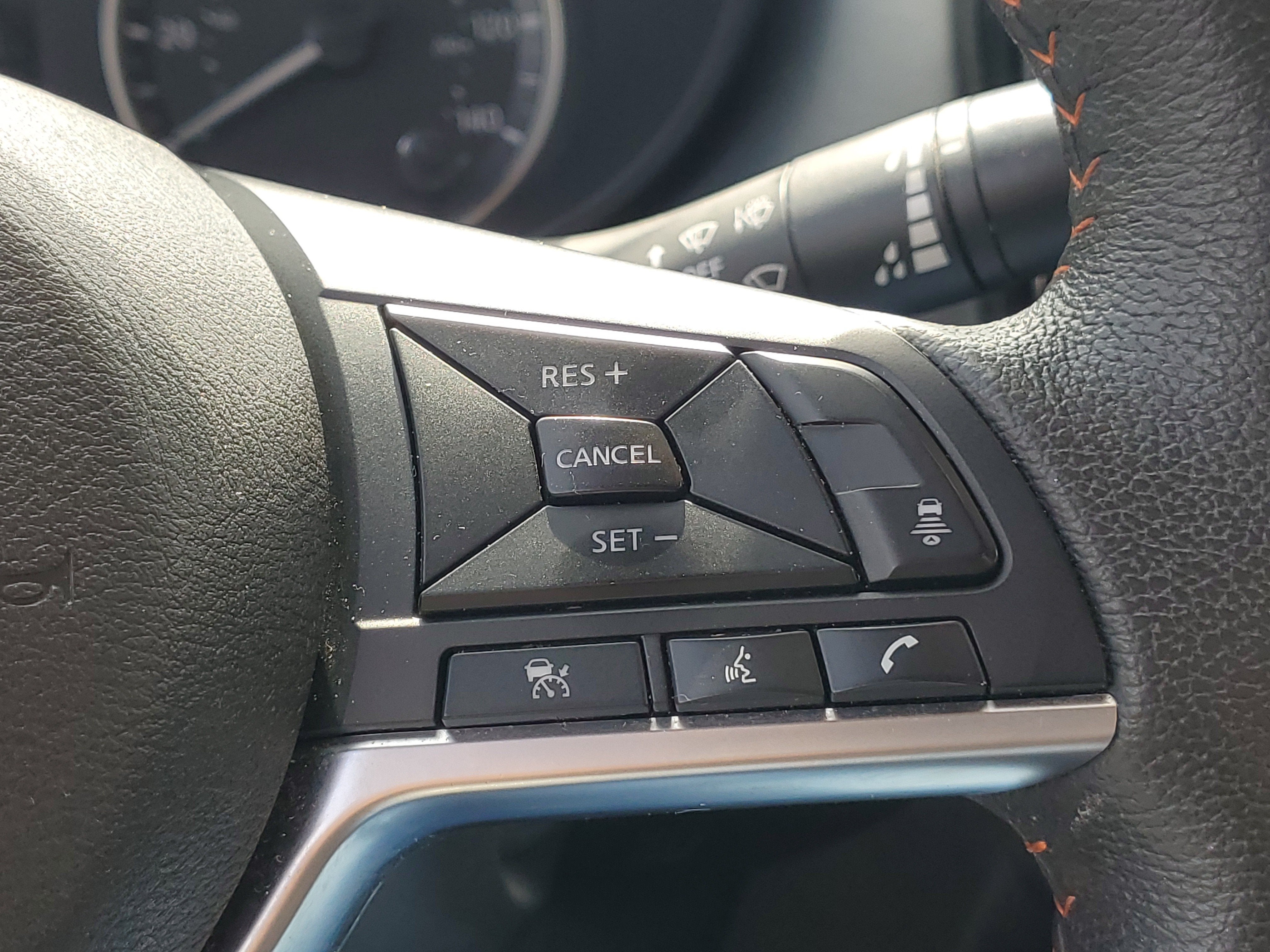 2024 Nissan Versa SR