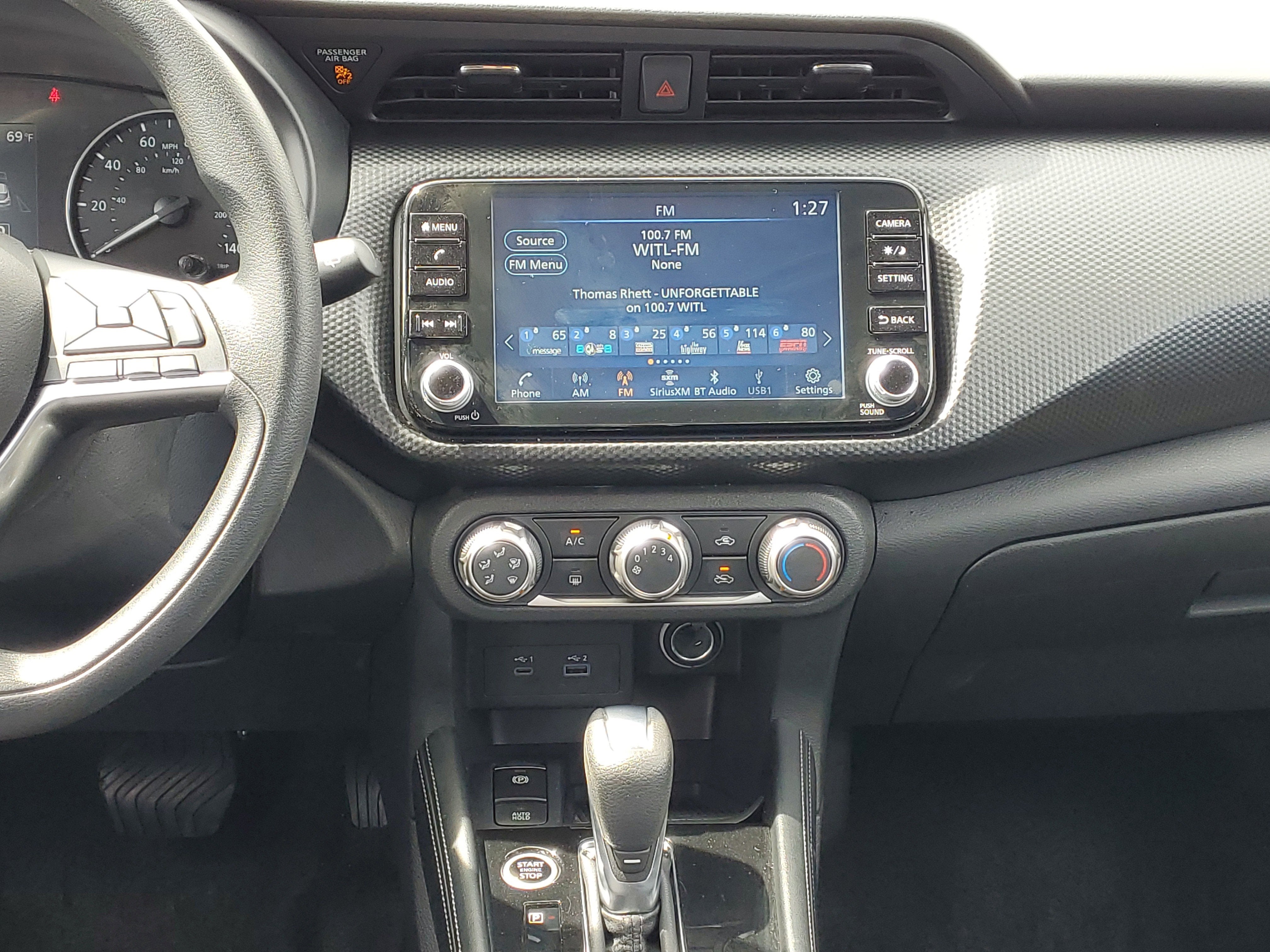 2024 Nissan Kicks SV