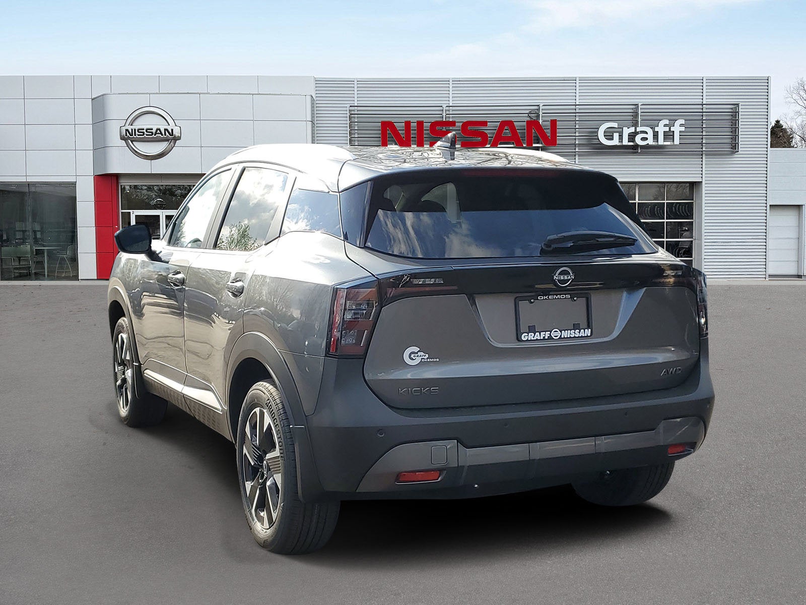 2026 Nissan Kicks SV