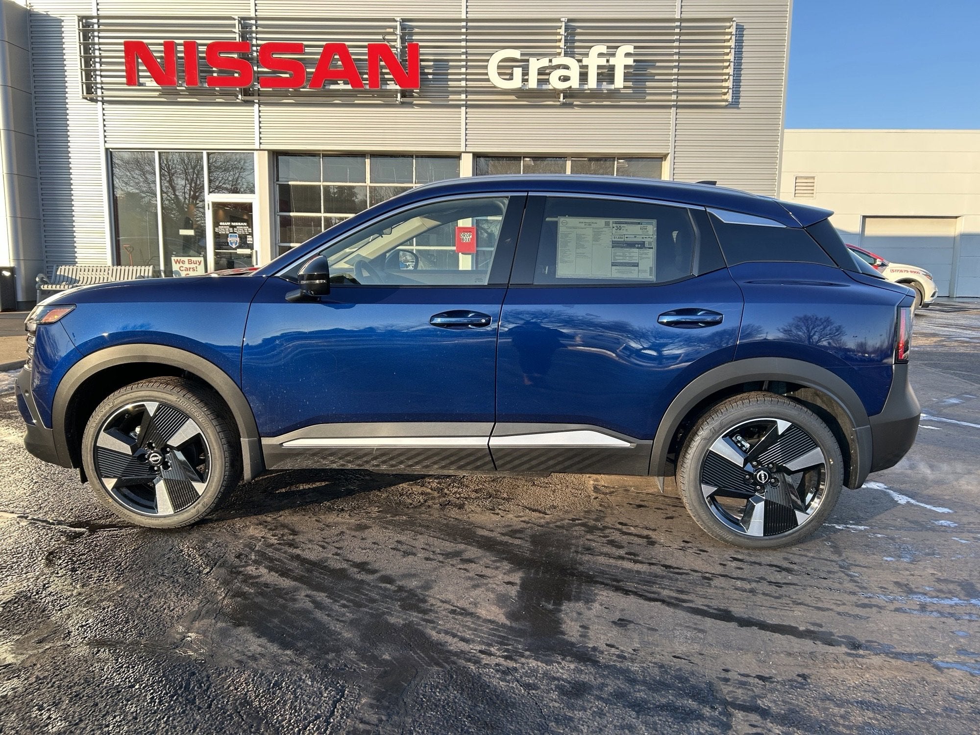 2026 Nissan Kicks SR