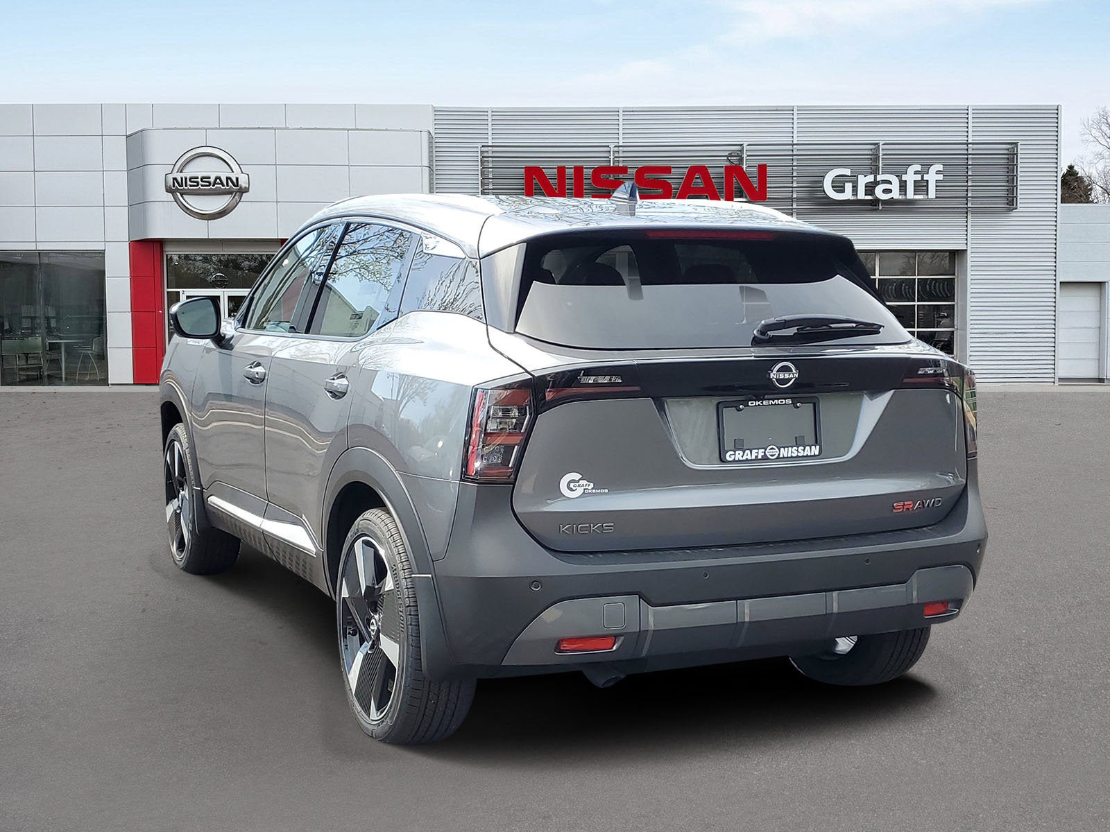 2026 Nissan Kicks SR