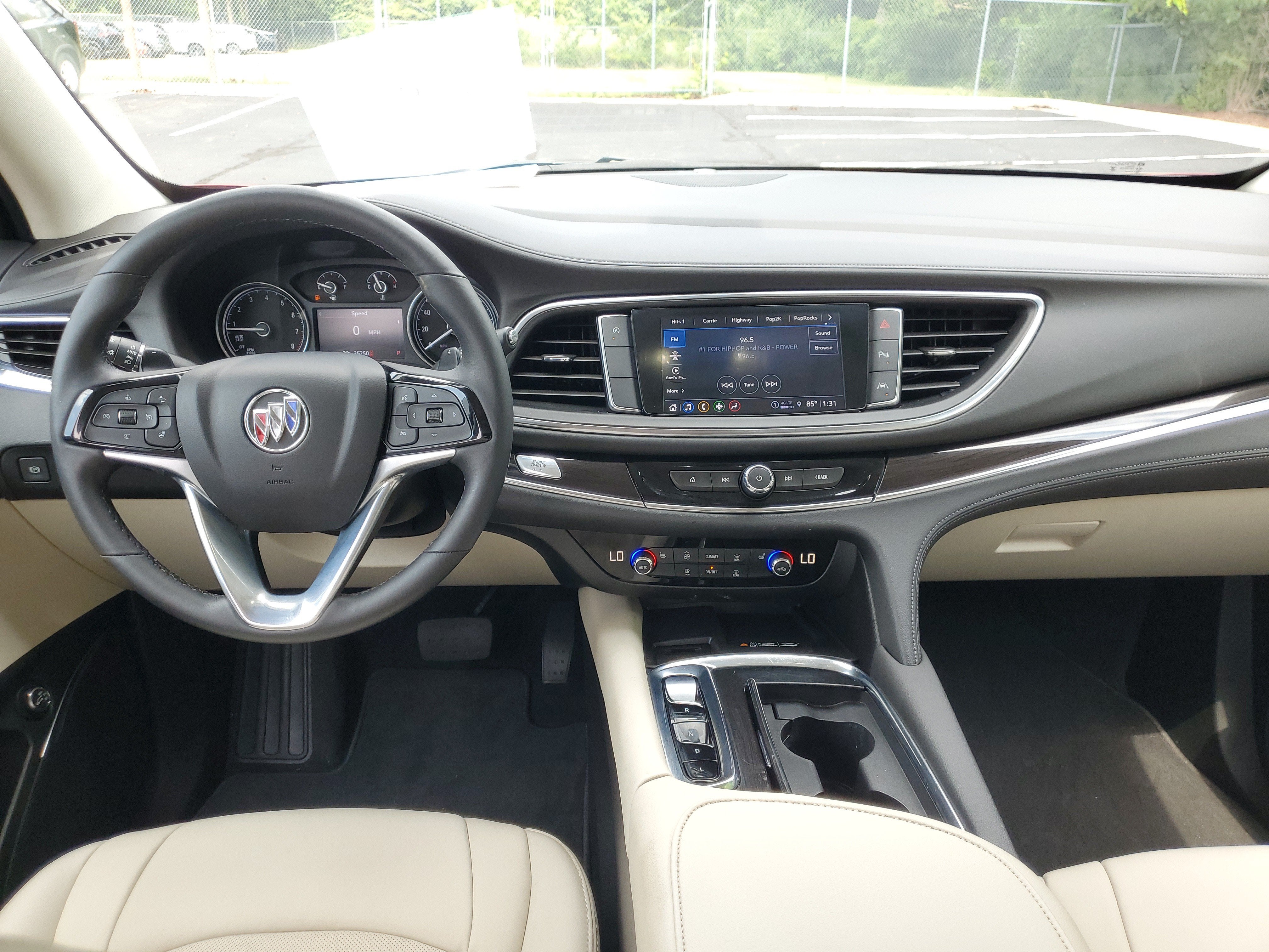 2023 Buick Enclave Essence