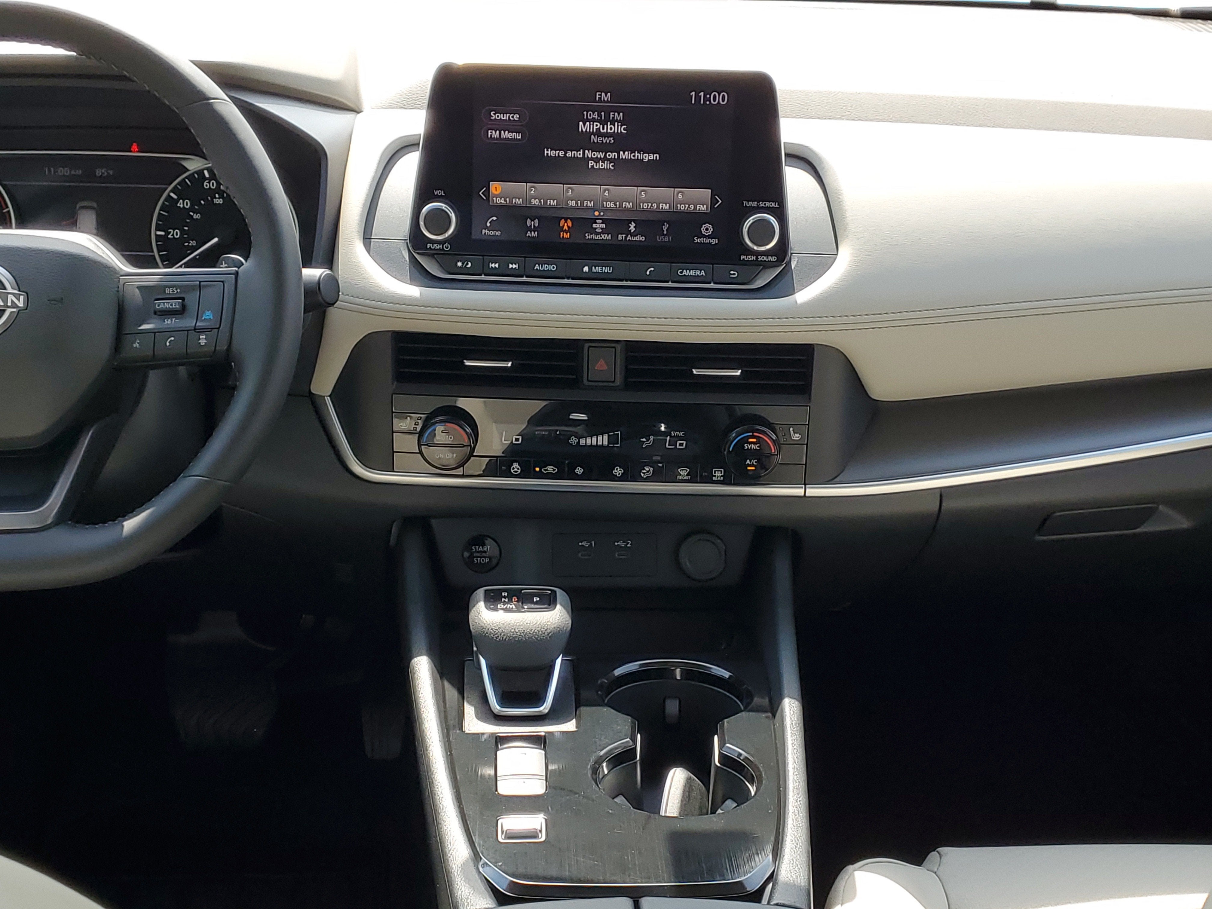 2025 Nissan Rogue SV