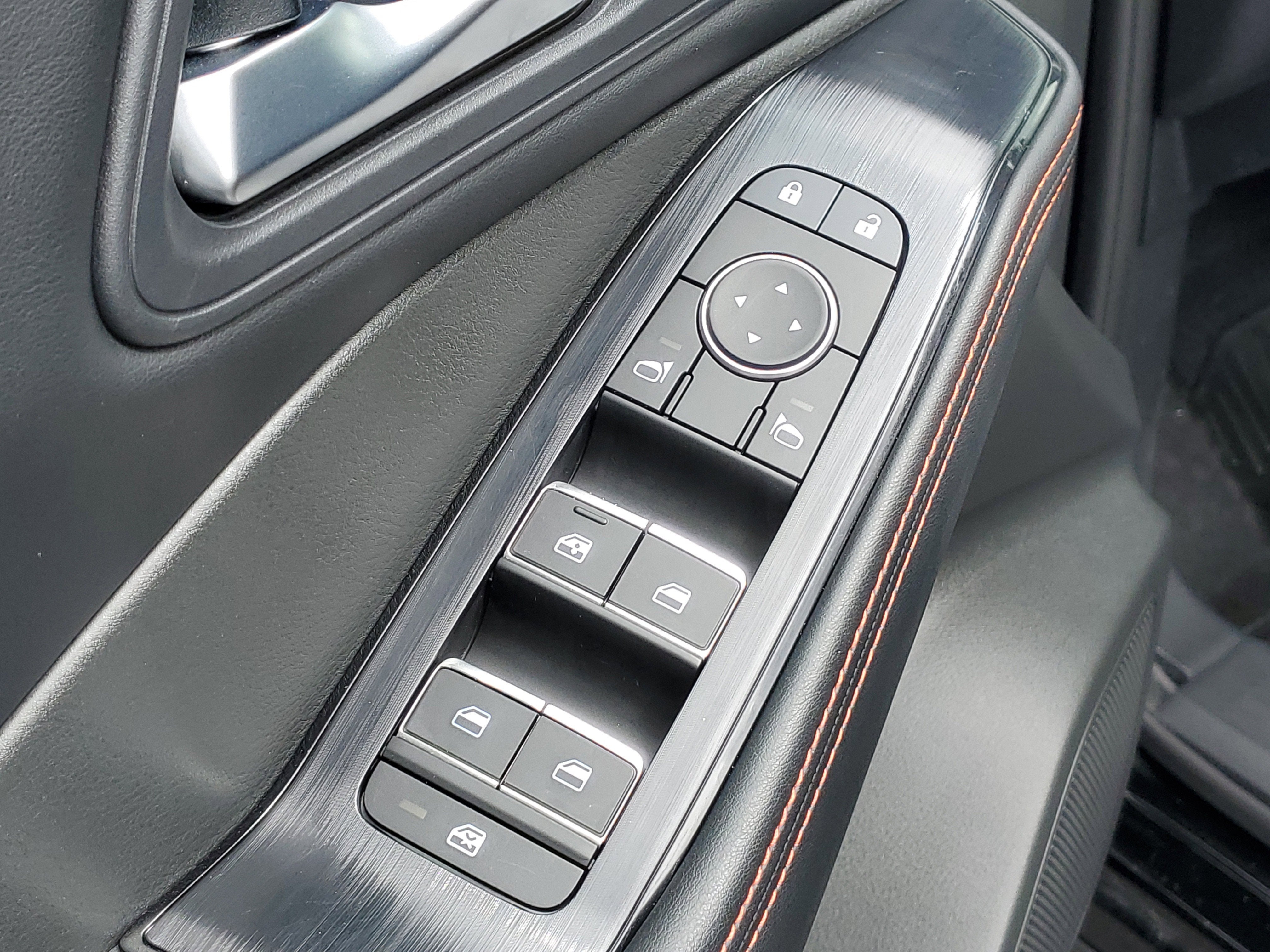 2025 Nissan Rogue Rock Creek®