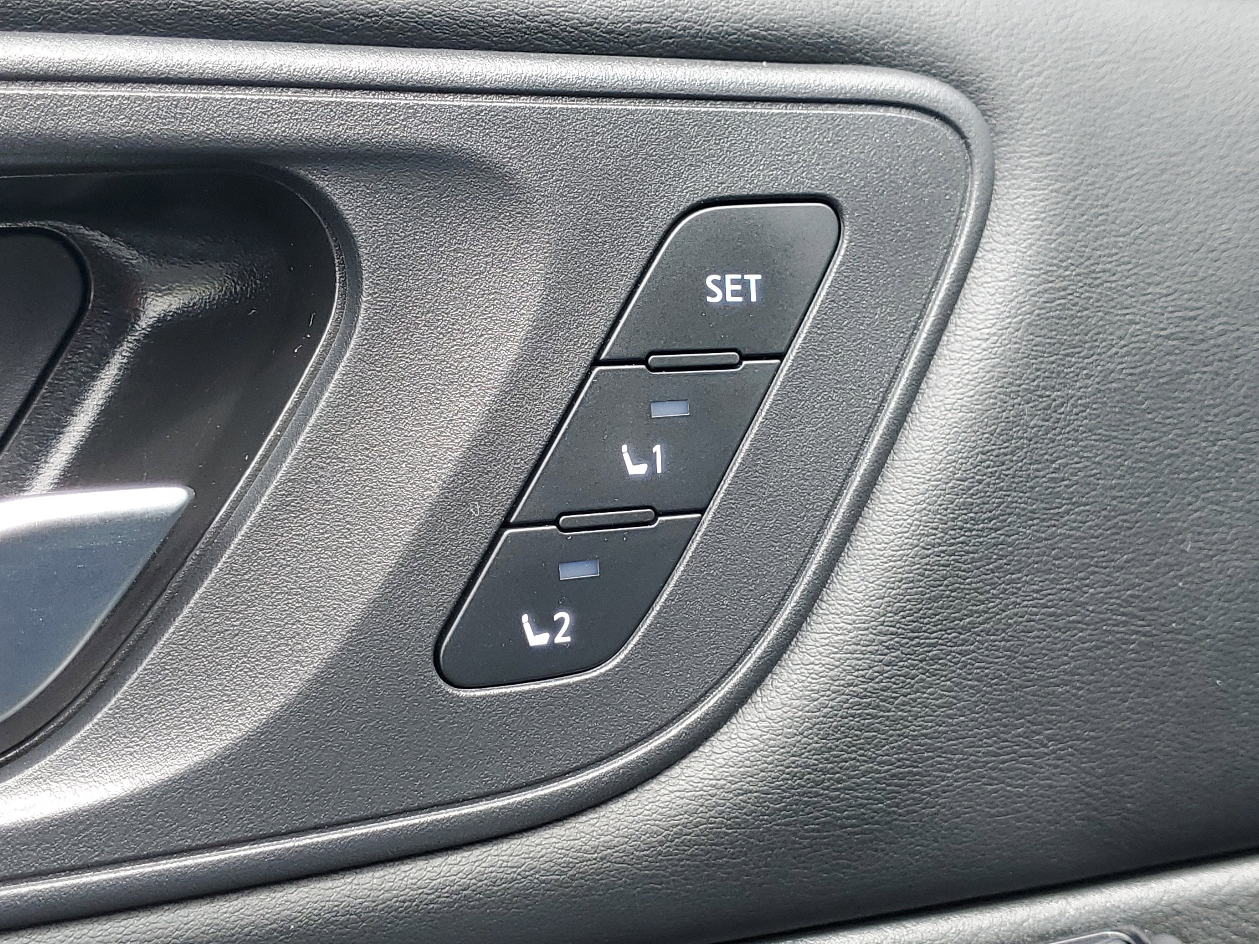 2025 Nissan Rogue Rock Creek®