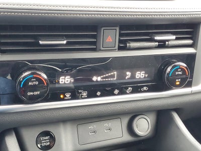 2025 Nissan Rogue SV