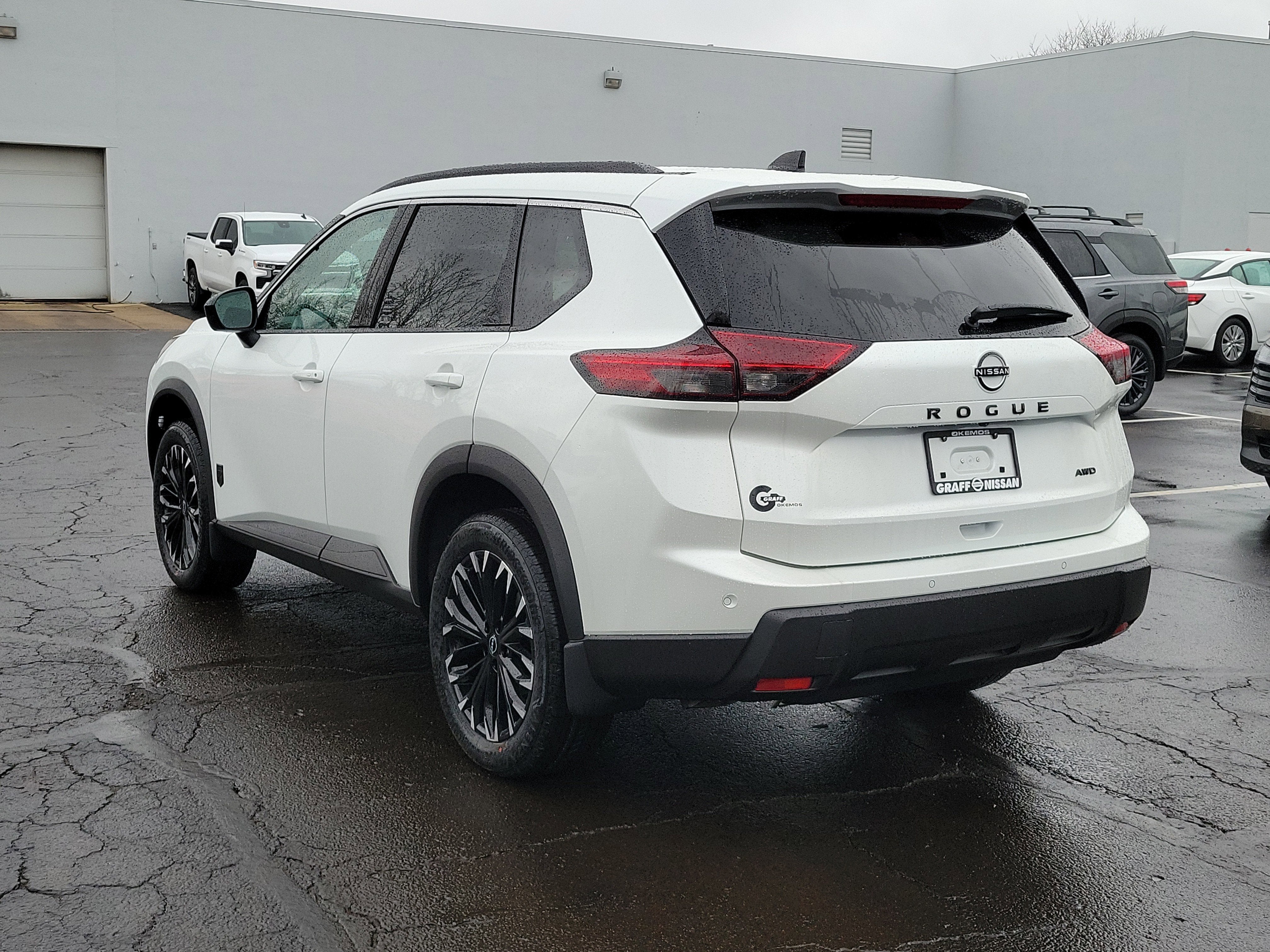 2026 Nissan Rogue Dark Armor™