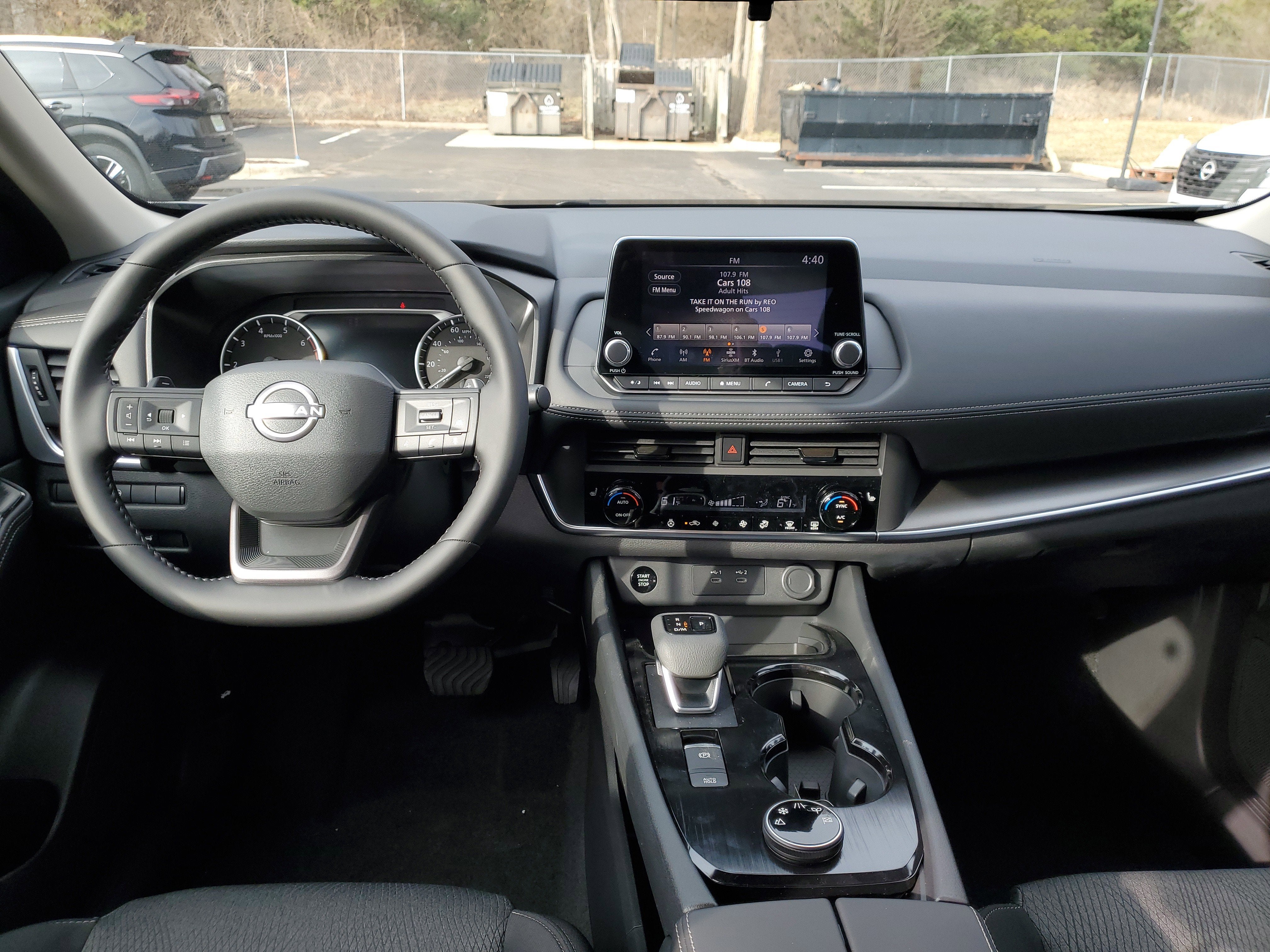 2026 Nissan Rogue SV