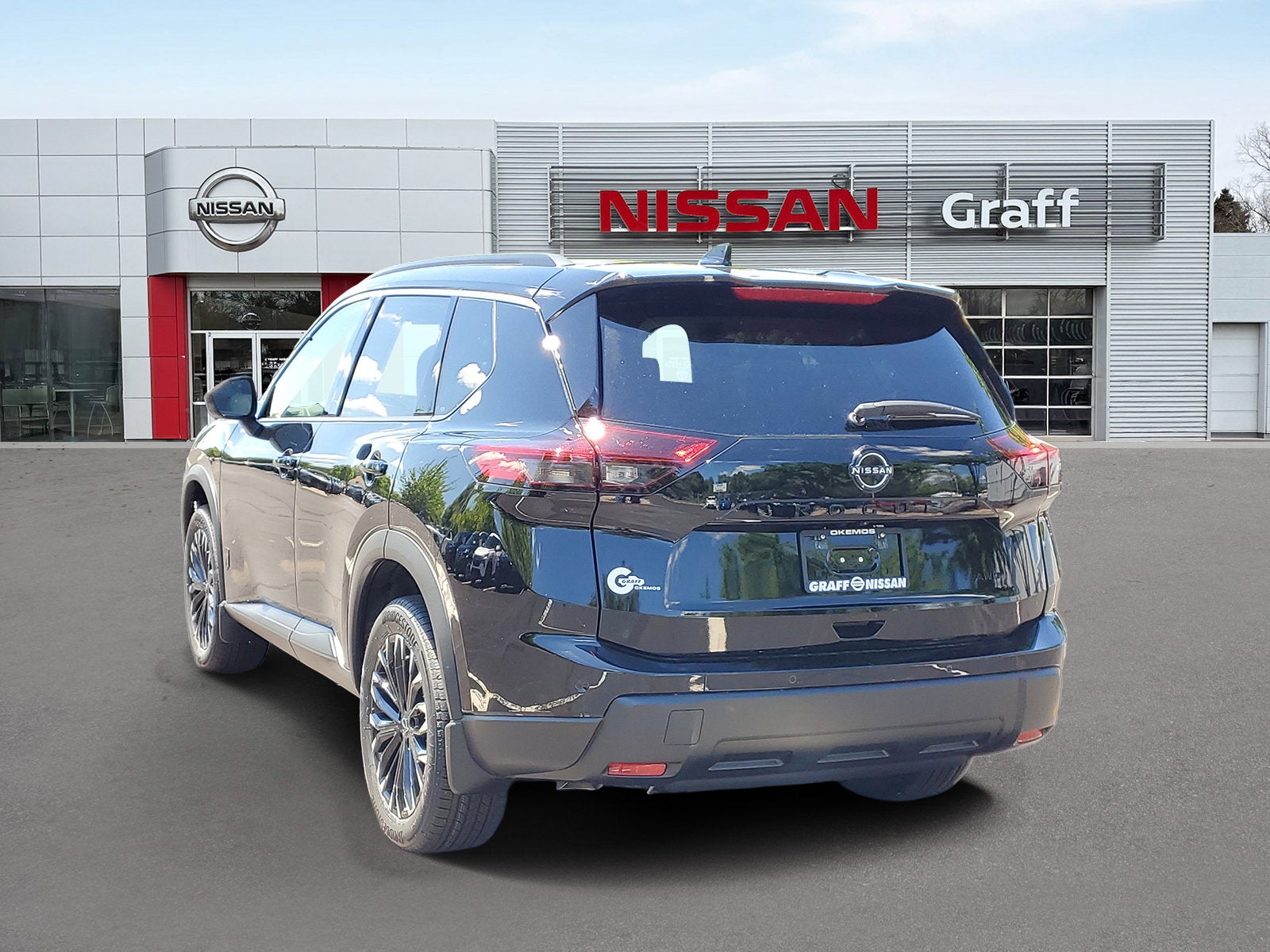 2026 Nissan Rogue Dark Armor™