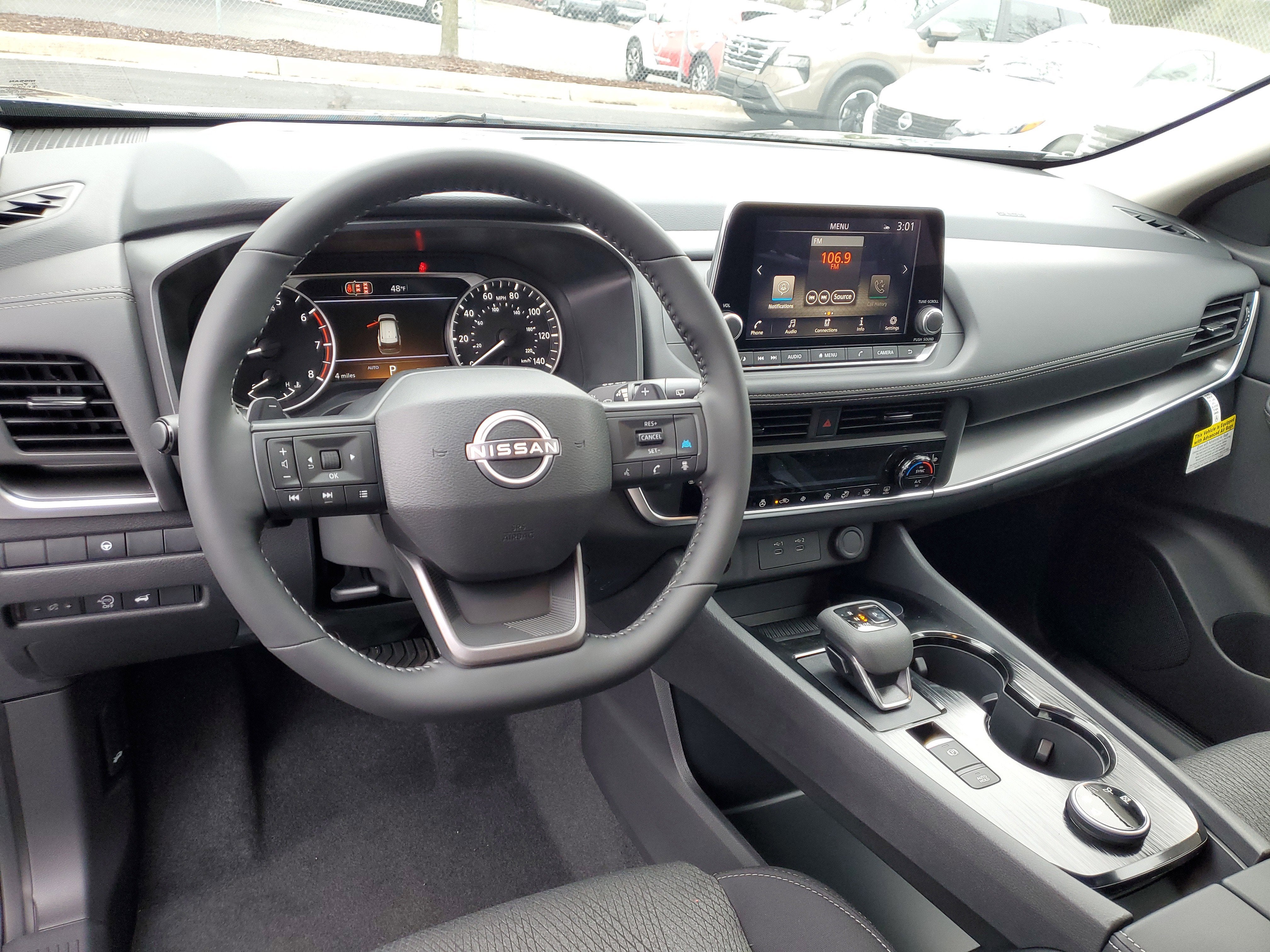 2026 Nissan Rogue SV