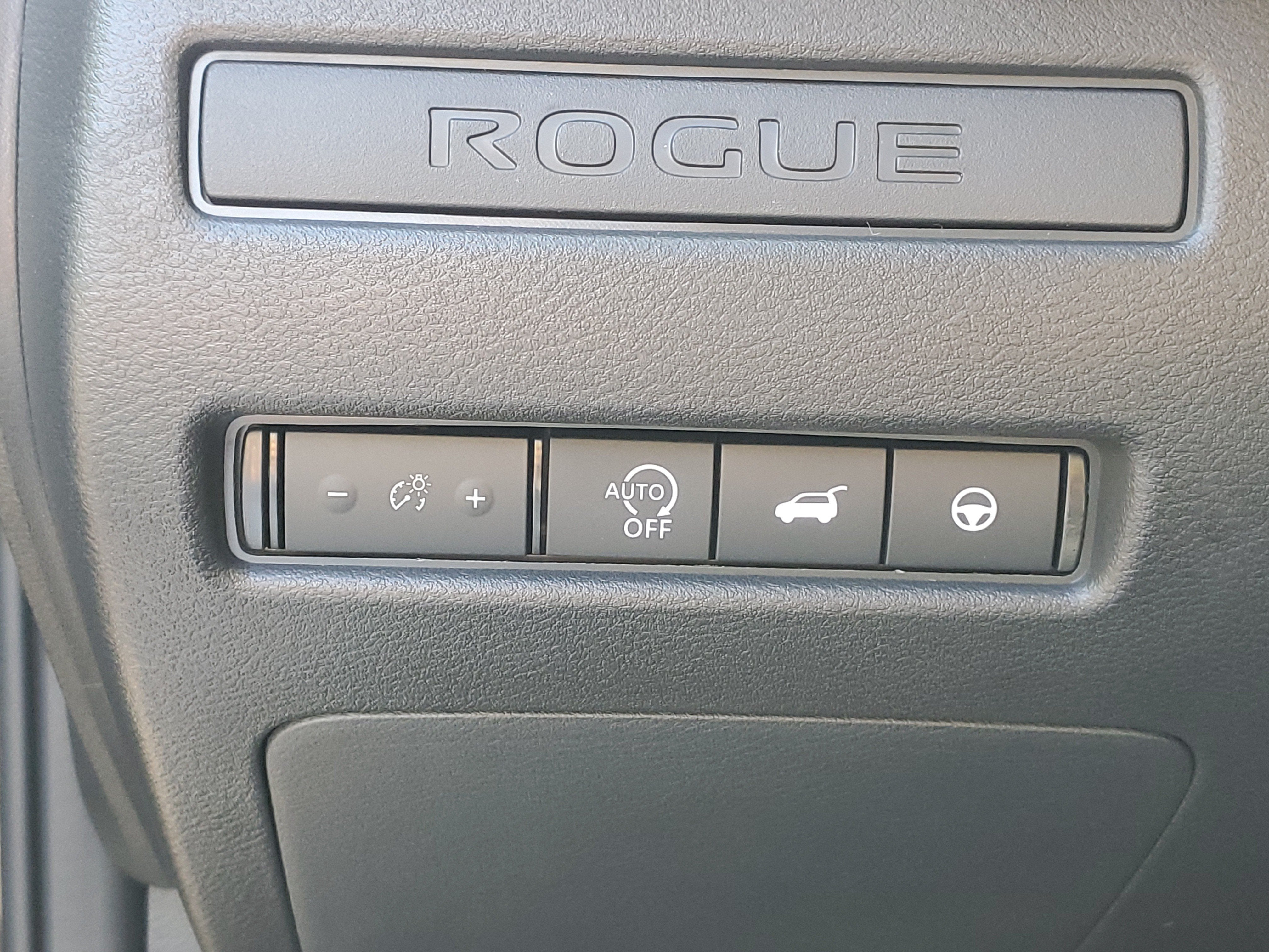 2026 Nissan Rogue Dark Armor™